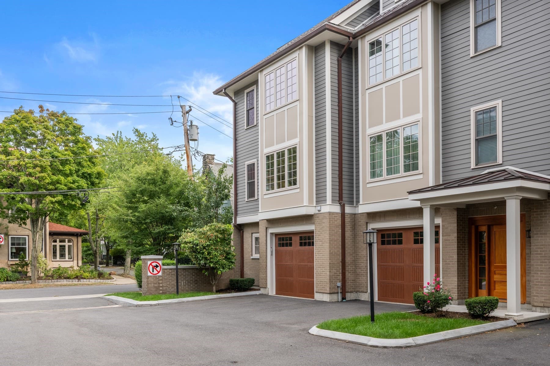 Condominium at 21 Crowninshield Rd # 1, Brookline MA 02446, Brookline, photo 29 of 30