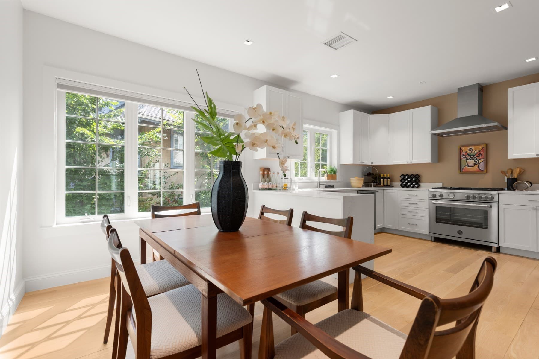 Condominium at 21 Crowninshield Rd # 1, Brookline MA 02446, Brookline, photo 8 of 30