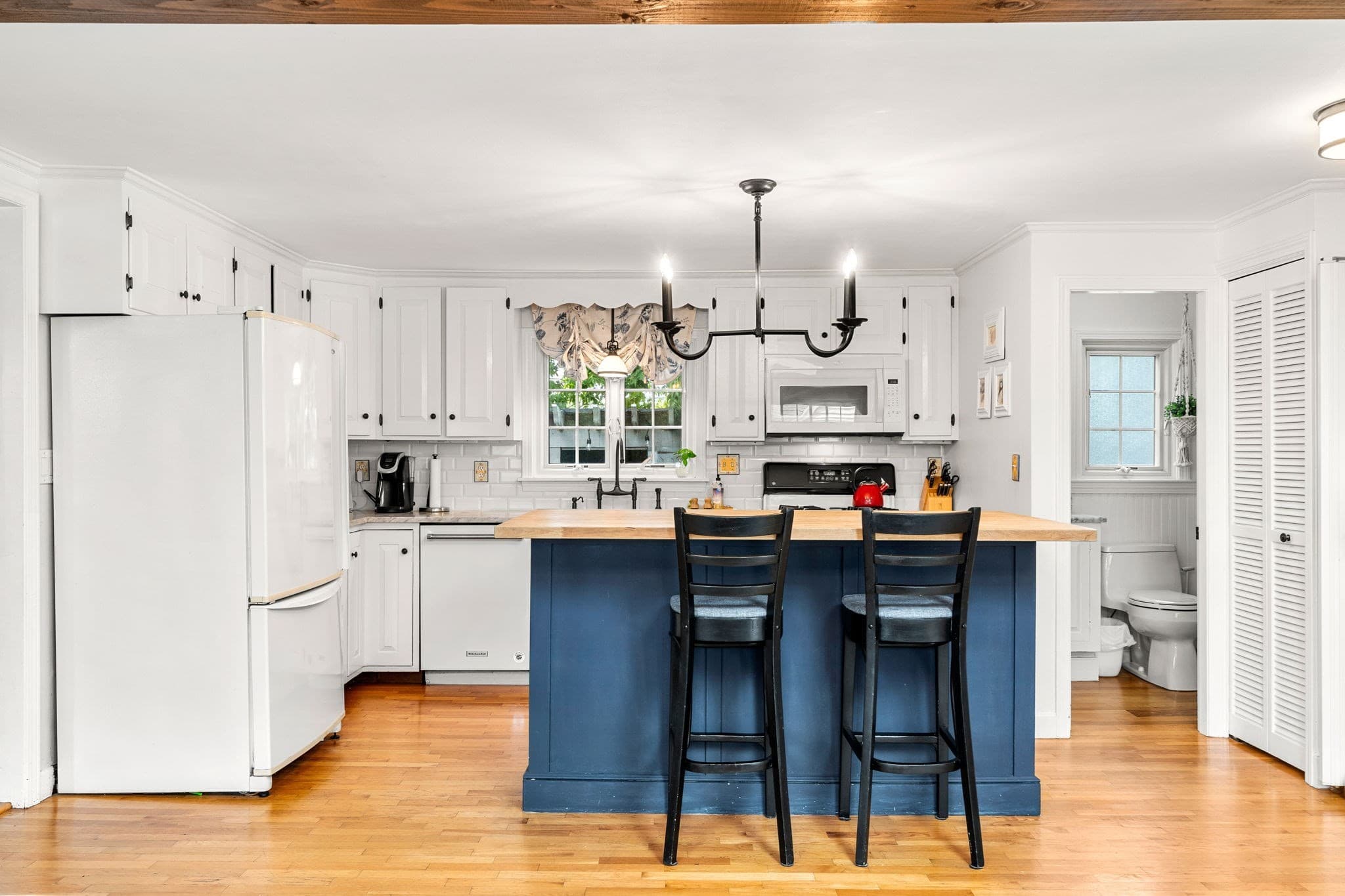 Single Family Residence at 33 Putnam St, Danvers MA 01923, Danvers, photo 10 of 38