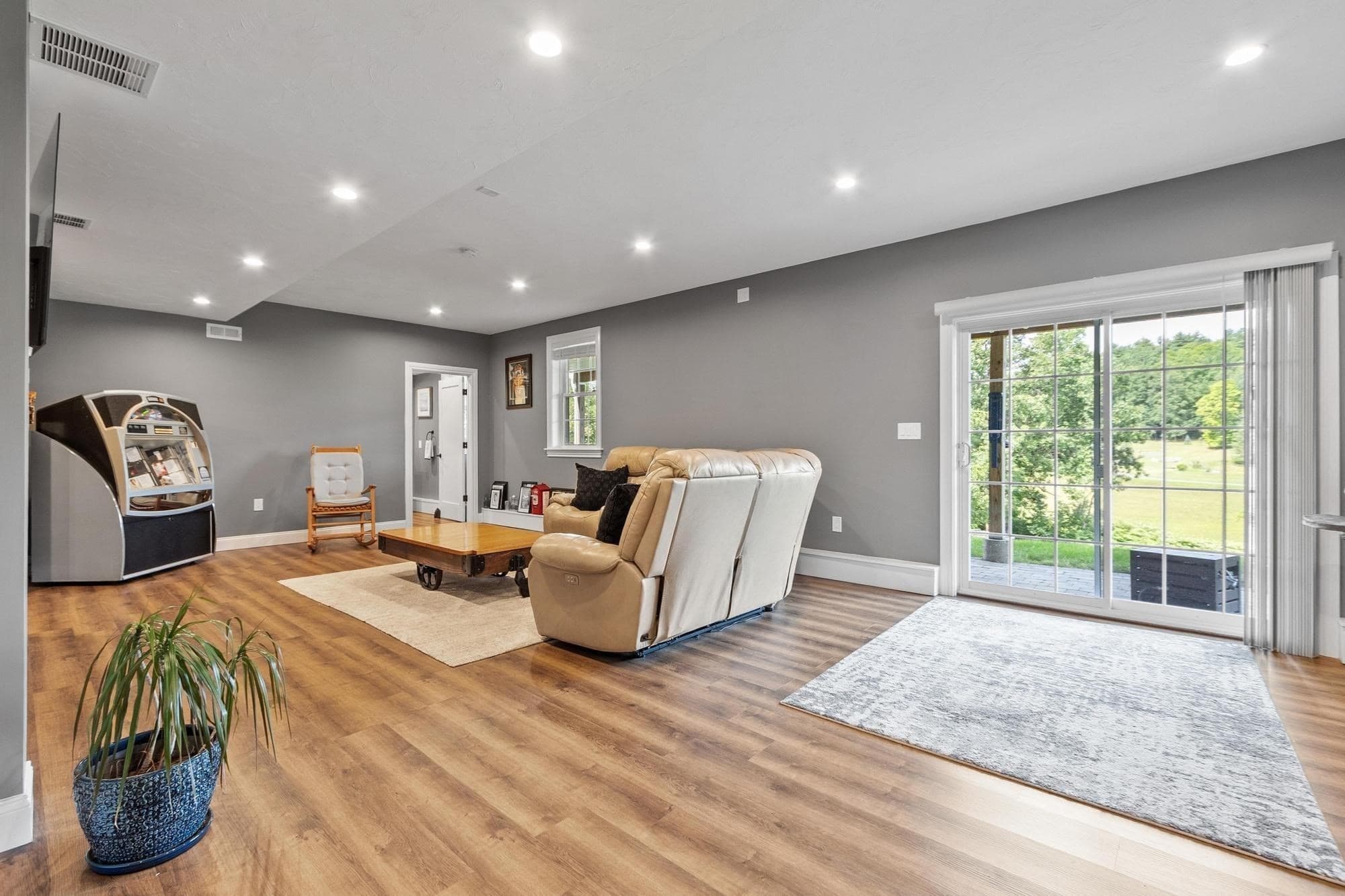 Single Family Residence at 616 Prospect St, Leominster MA 01453, photo 33 of 41