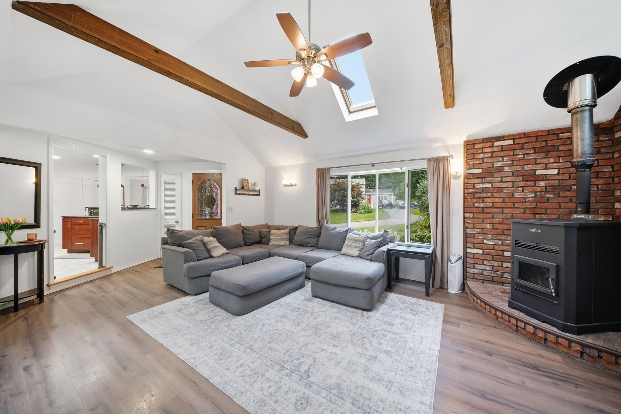 Single Family Residence at 9 Westgate Rd, Billerica MA 01862, photo 3 of 33