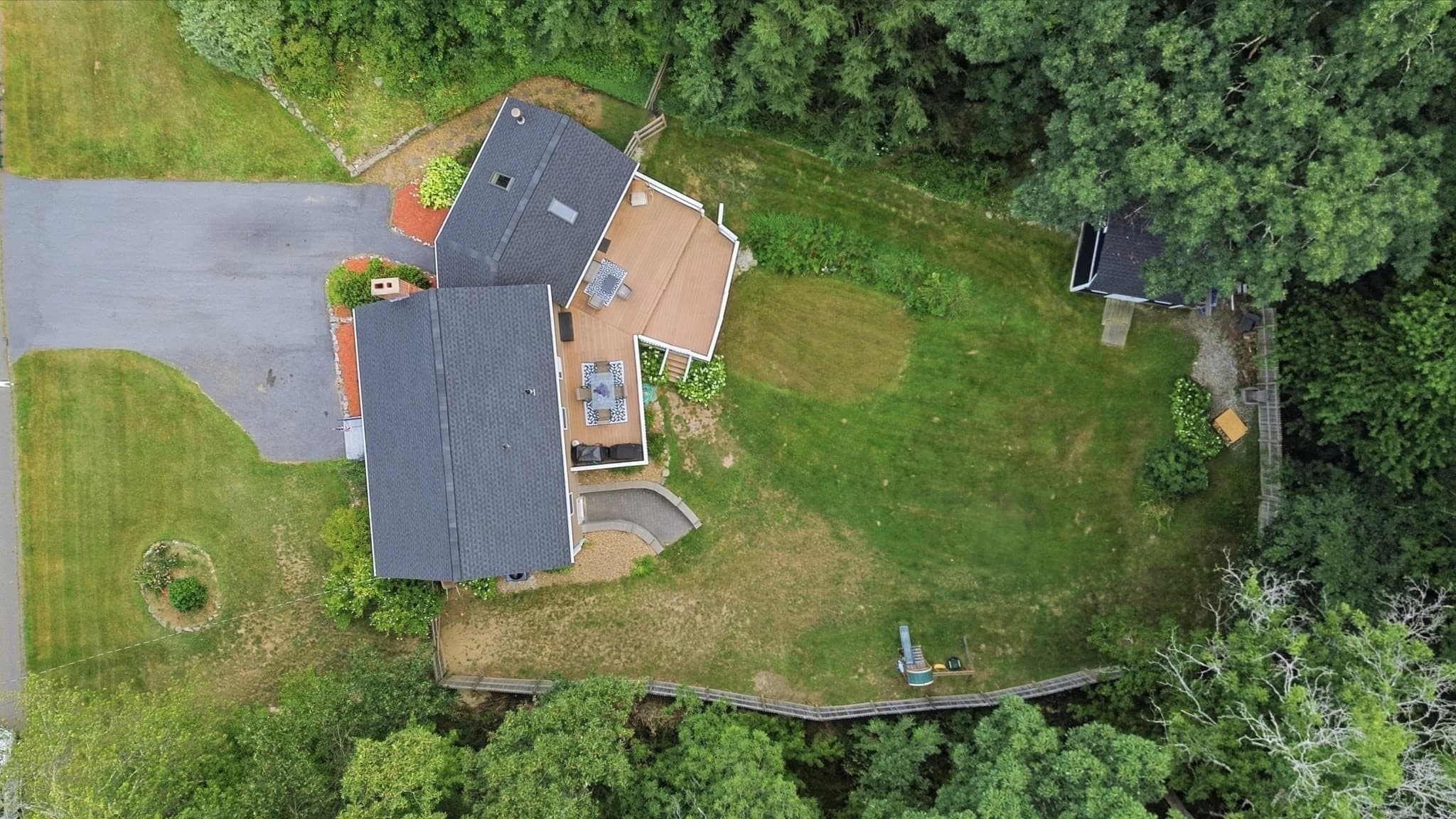 Single Family Residence at 9 Westgate Rd, Billerica MA 01862, photo 30 of 33