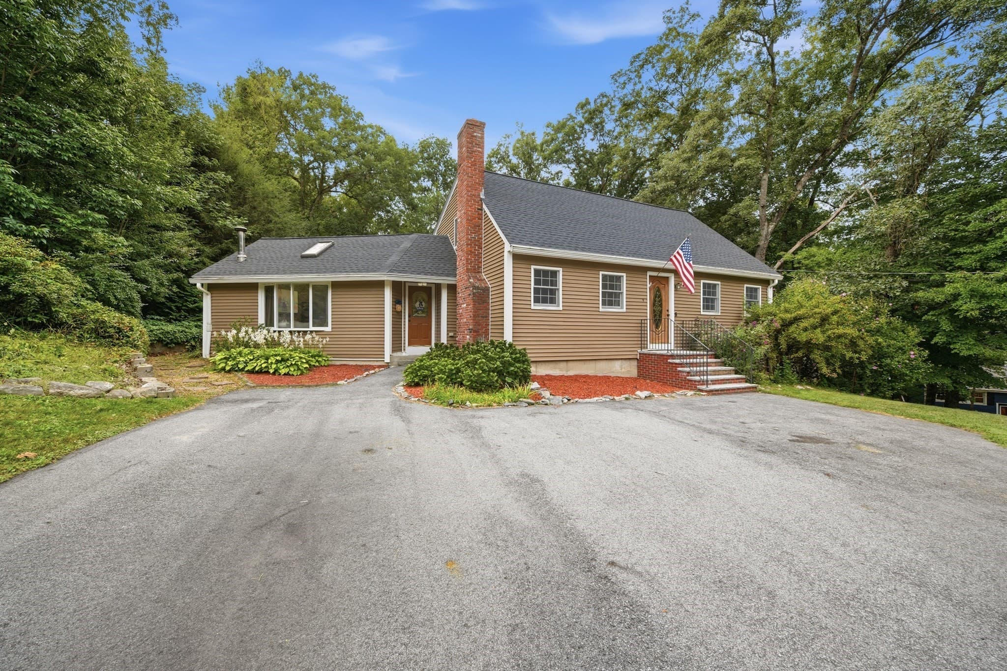 Single Family Residence at 9 Westgate Rd, Billerica MA 01862, photo 29 of 33