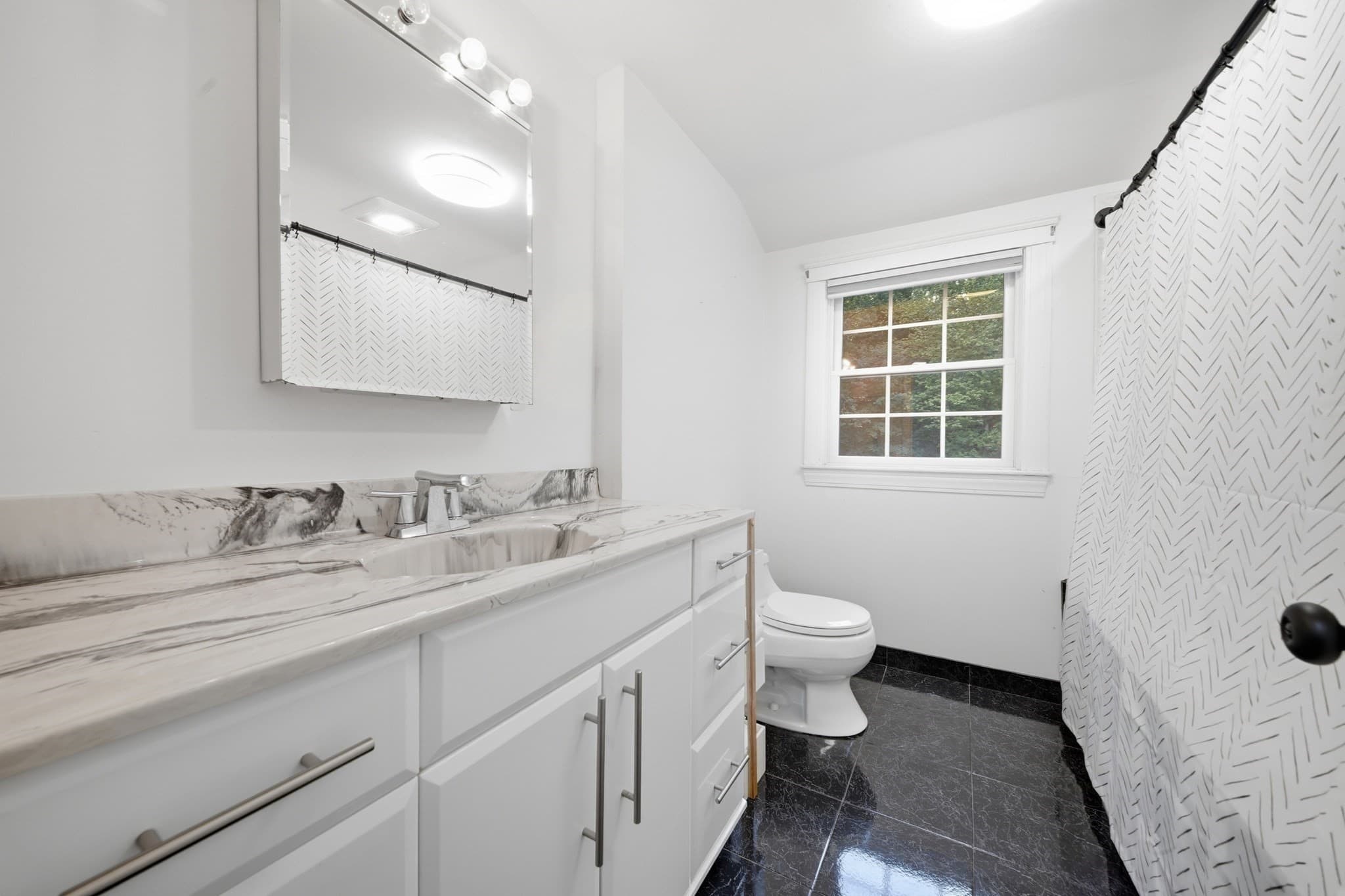 Single Family Residence at 9 Westgate Rd, Billerica MA 01862, photo 21 of 33