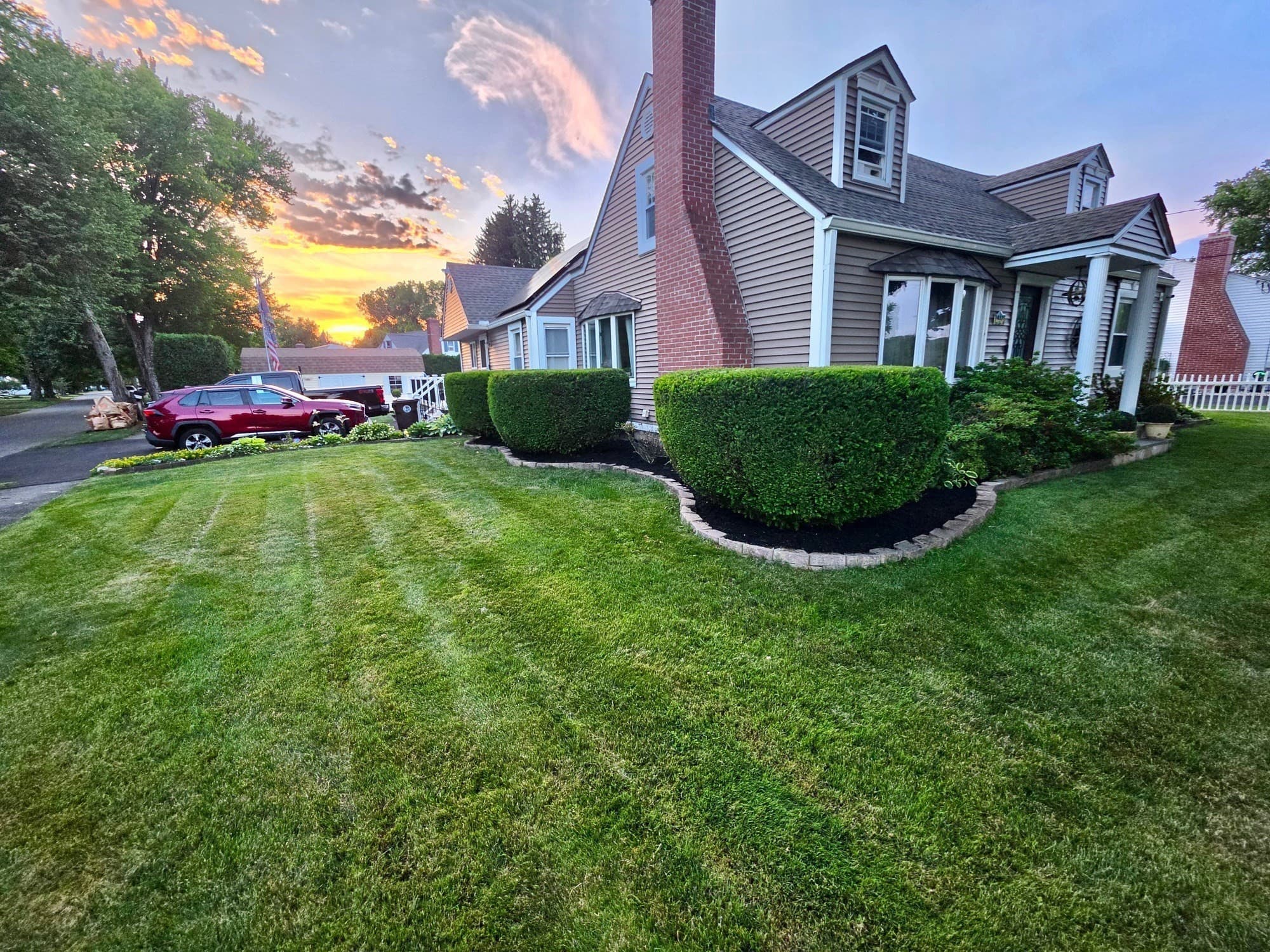 417 River Rd, Agawam MA 01001