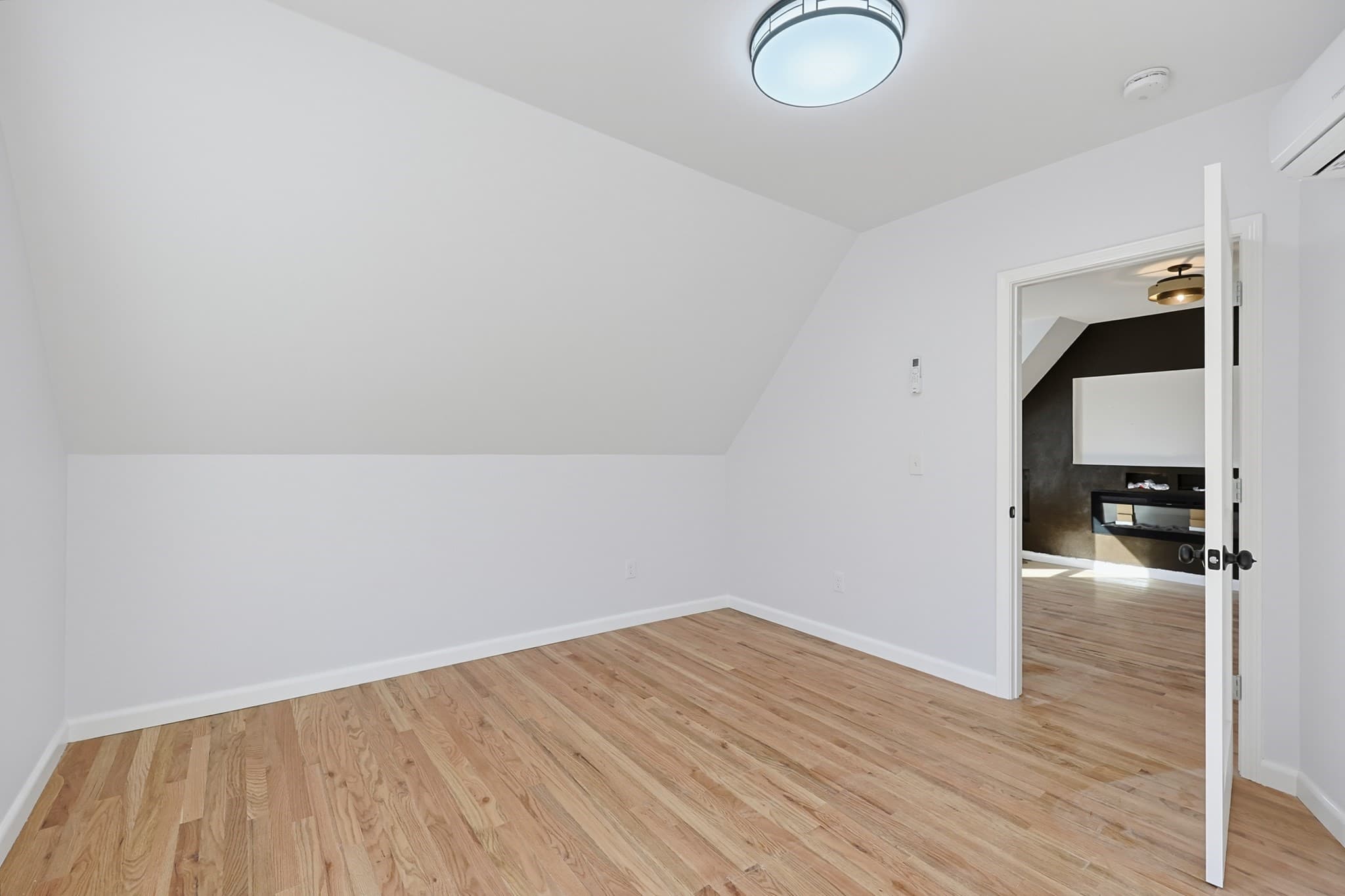 2 Family - 2 Units Up/Down at 9 Chester St, Taunton MA 02780, Taunton, photo 12 of 32