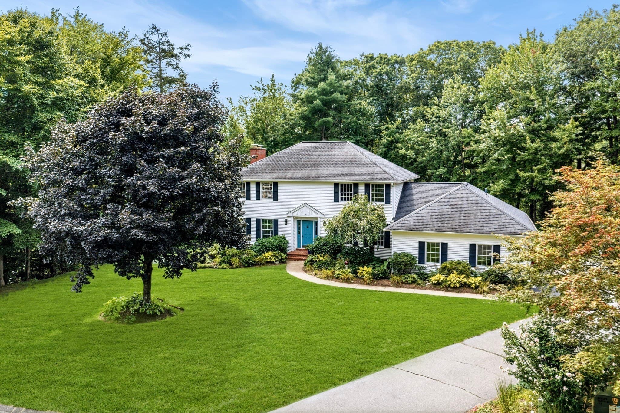 28 Ashley Cir, Easthampton MA 01027