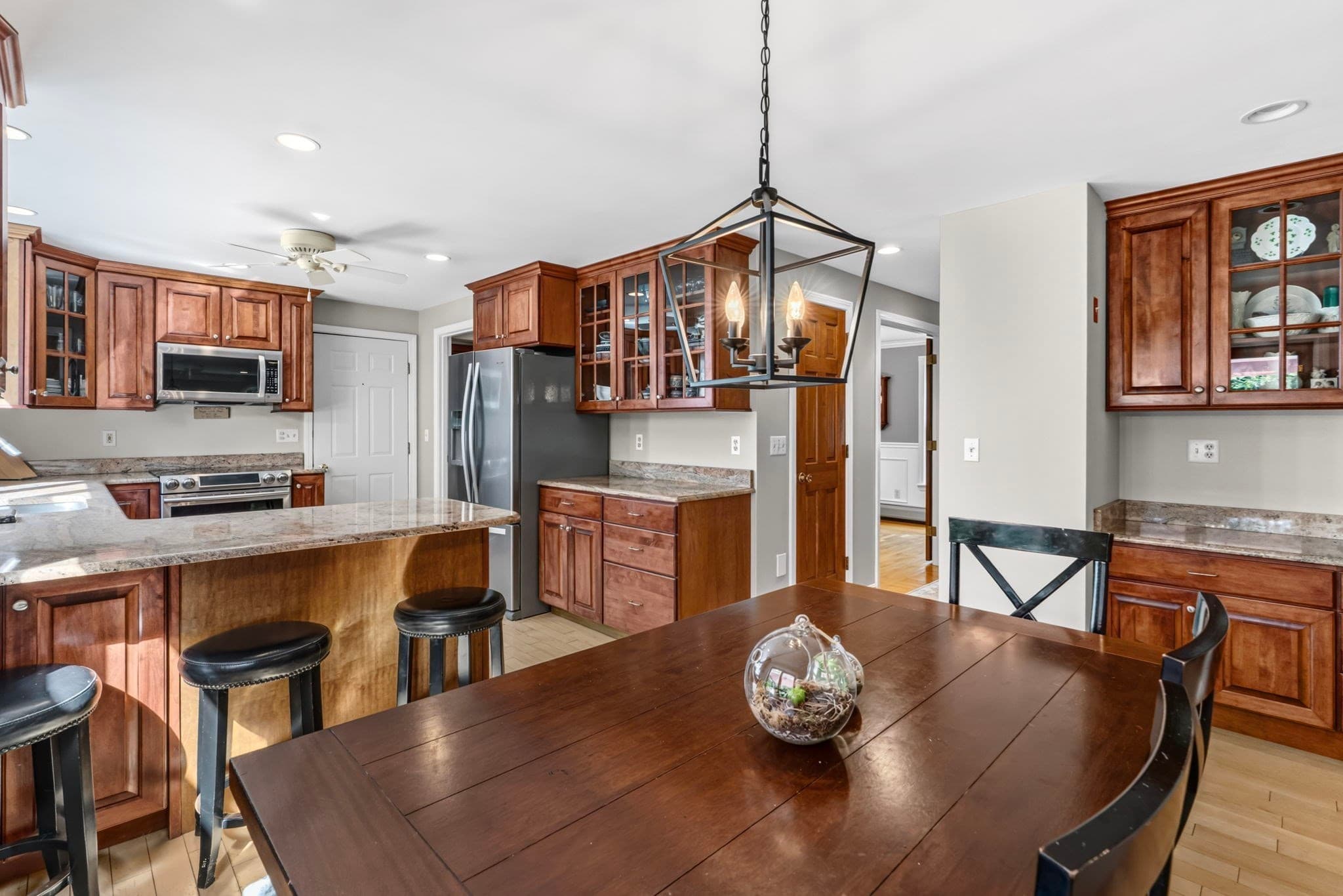 Single Family Residence at 28 Ashley Cir, Easthampton MA 01027, Easthampton, photo 8 of 42