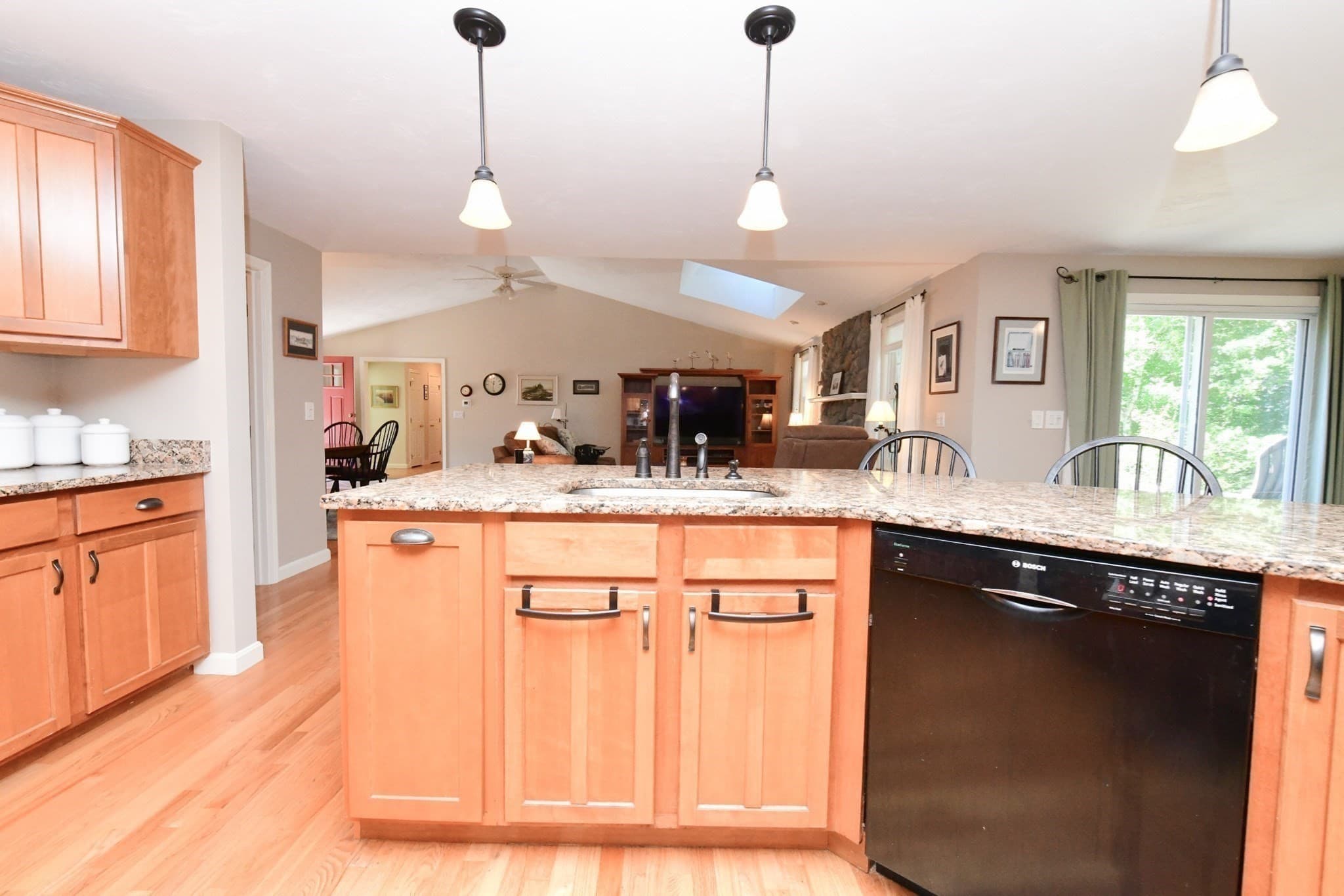 Single Family Residence at 5 Luigi Ave, Bourne MA 02562, Bourne, photo 9 of 42