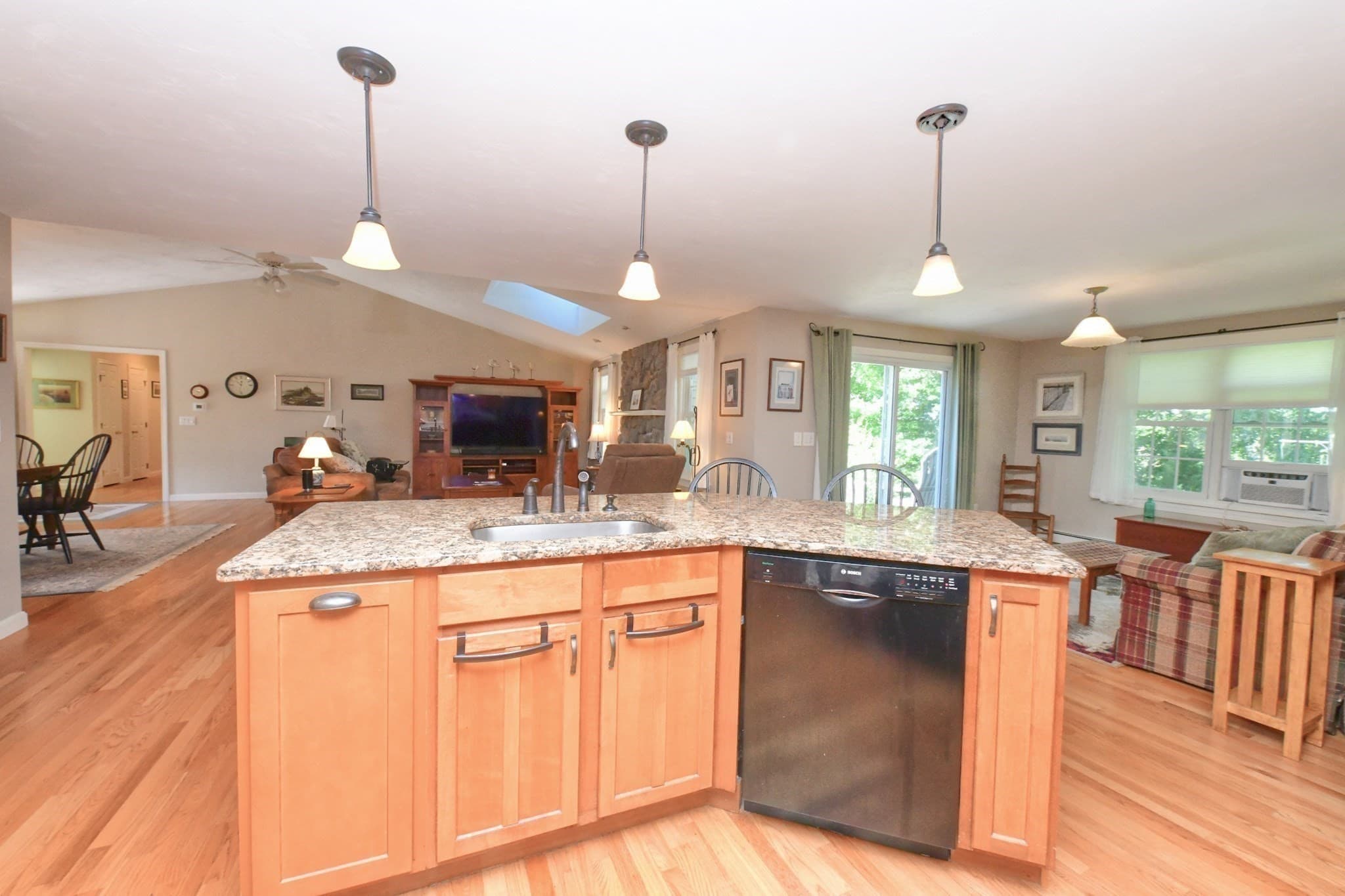 Single Family Residence at 5 Luigi Ave, Bourne MA 02562, Bourne, photo 10 of 42
