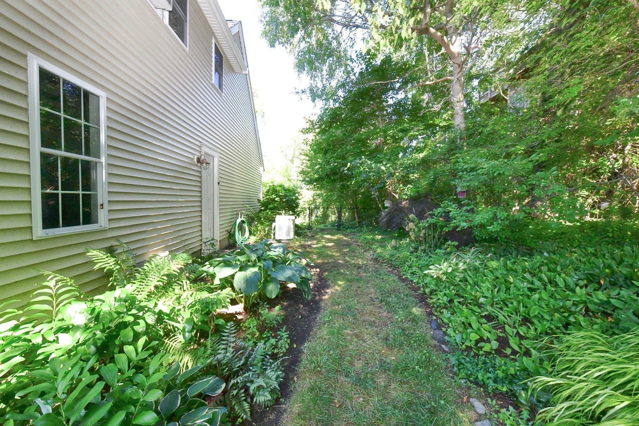 Single Family Residence at 5 Luigi Ave, Bourne MA 02562, Bourne, photo 37 of 42