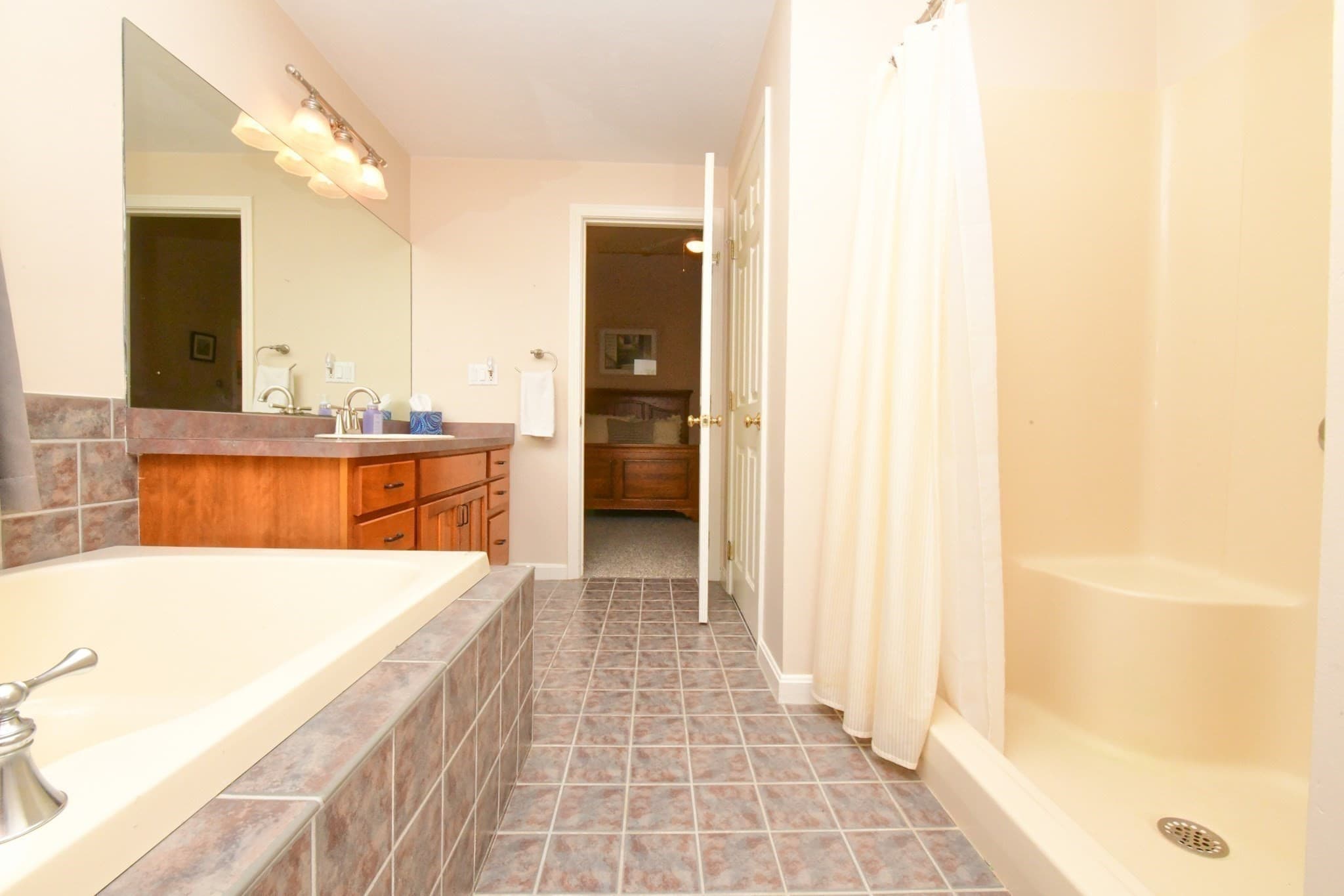 Single Family Residence at 5 Luigi Ave, Bourne MA 02562, Bourne, photo 25 of 42