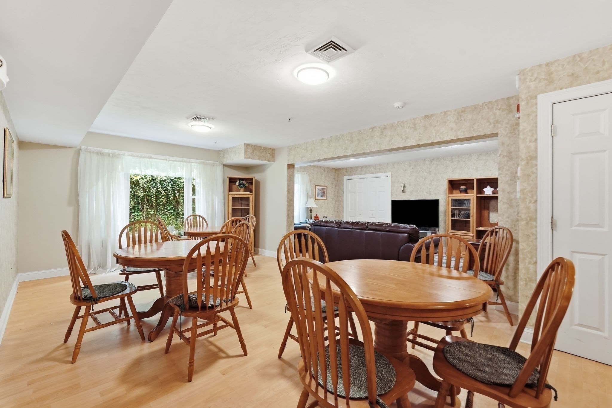 Condominium at 26 Greenleaves Dr # 611, Amherst MA 01002, Amherst, photo 27 of 28