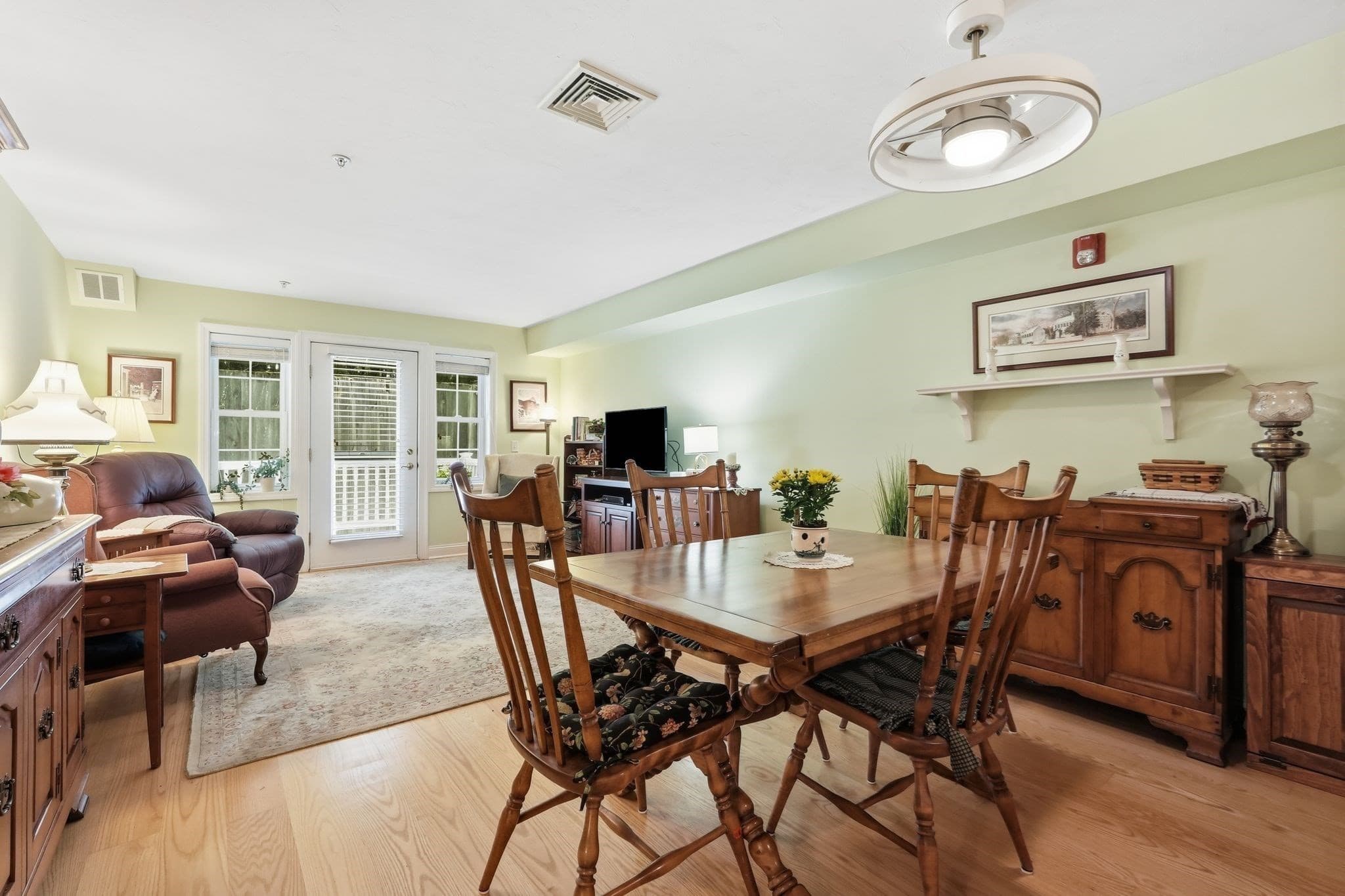 Condominium at 26 Greenleaves Dr # 611, Amherst MA 01002, Amherst, photo 2 of 28