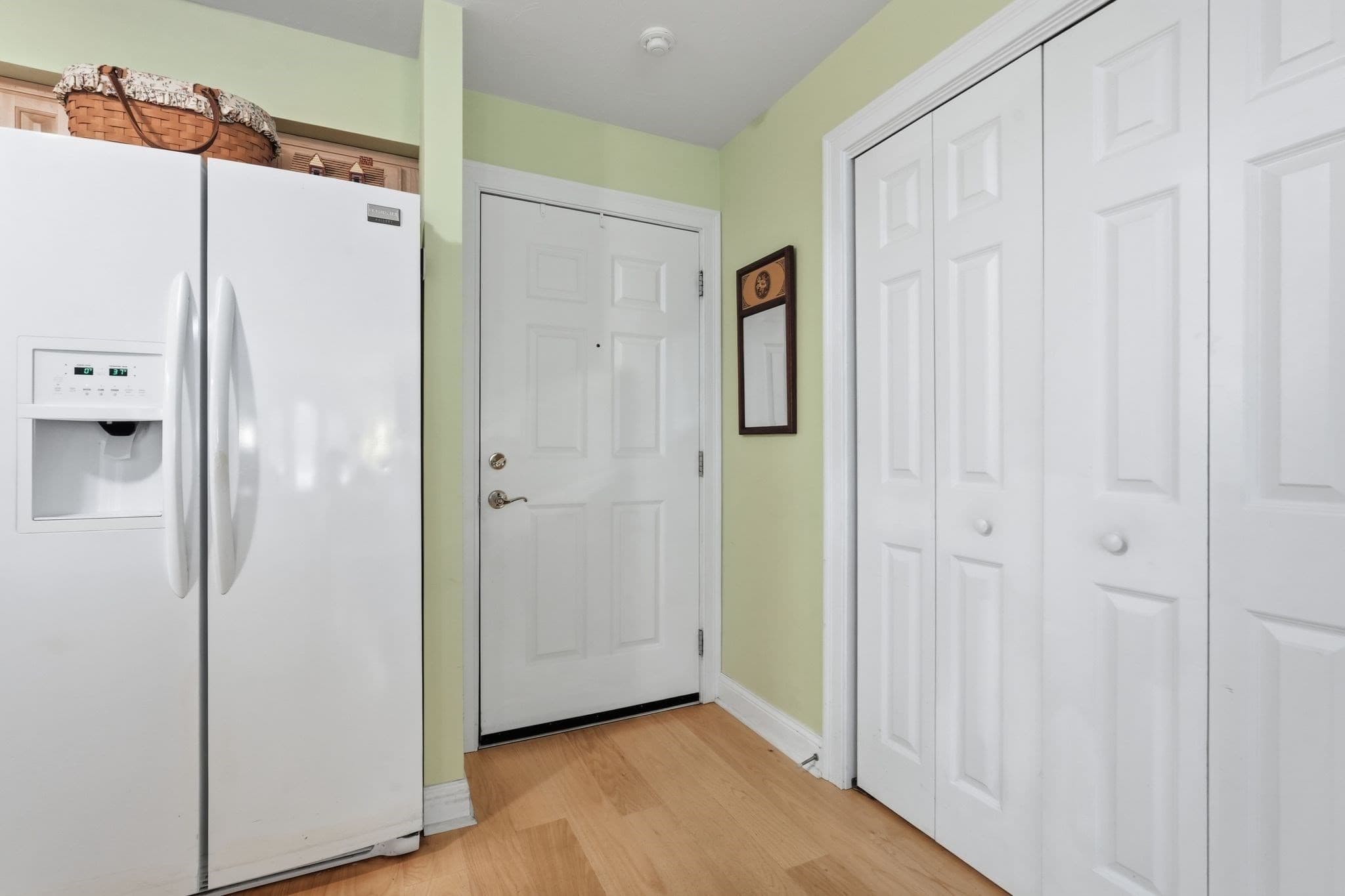 Condominium at 26 Greenleaves Dr # 611, Amherst MA 01002, Amherst, photo 6 of 28