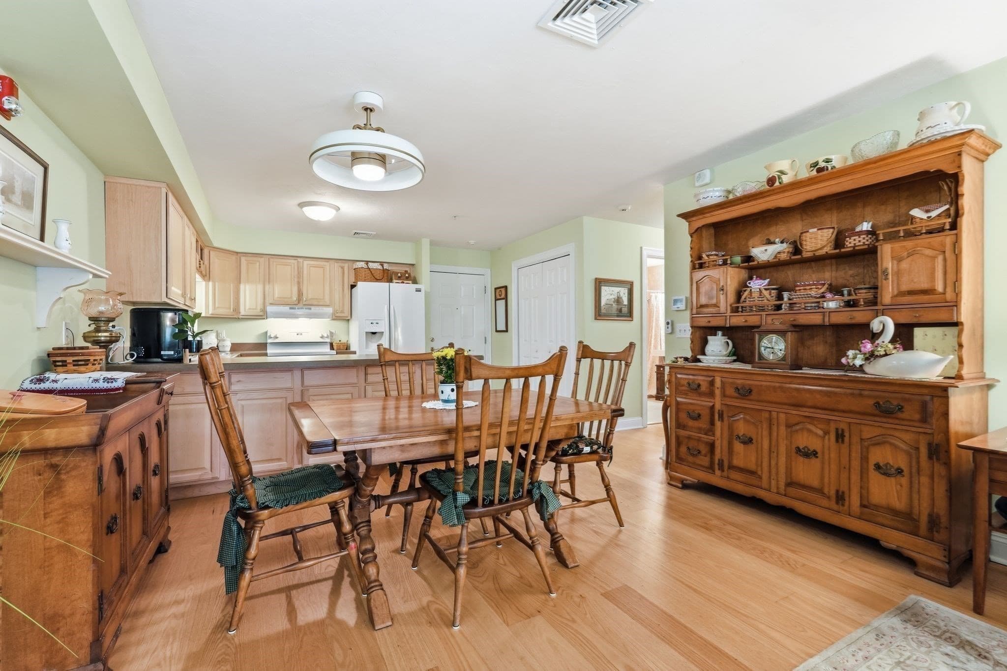 Condominium at 26 Greenleaves Dr # 611, Amherst MA 01002, Amherst, photo 11 of 28