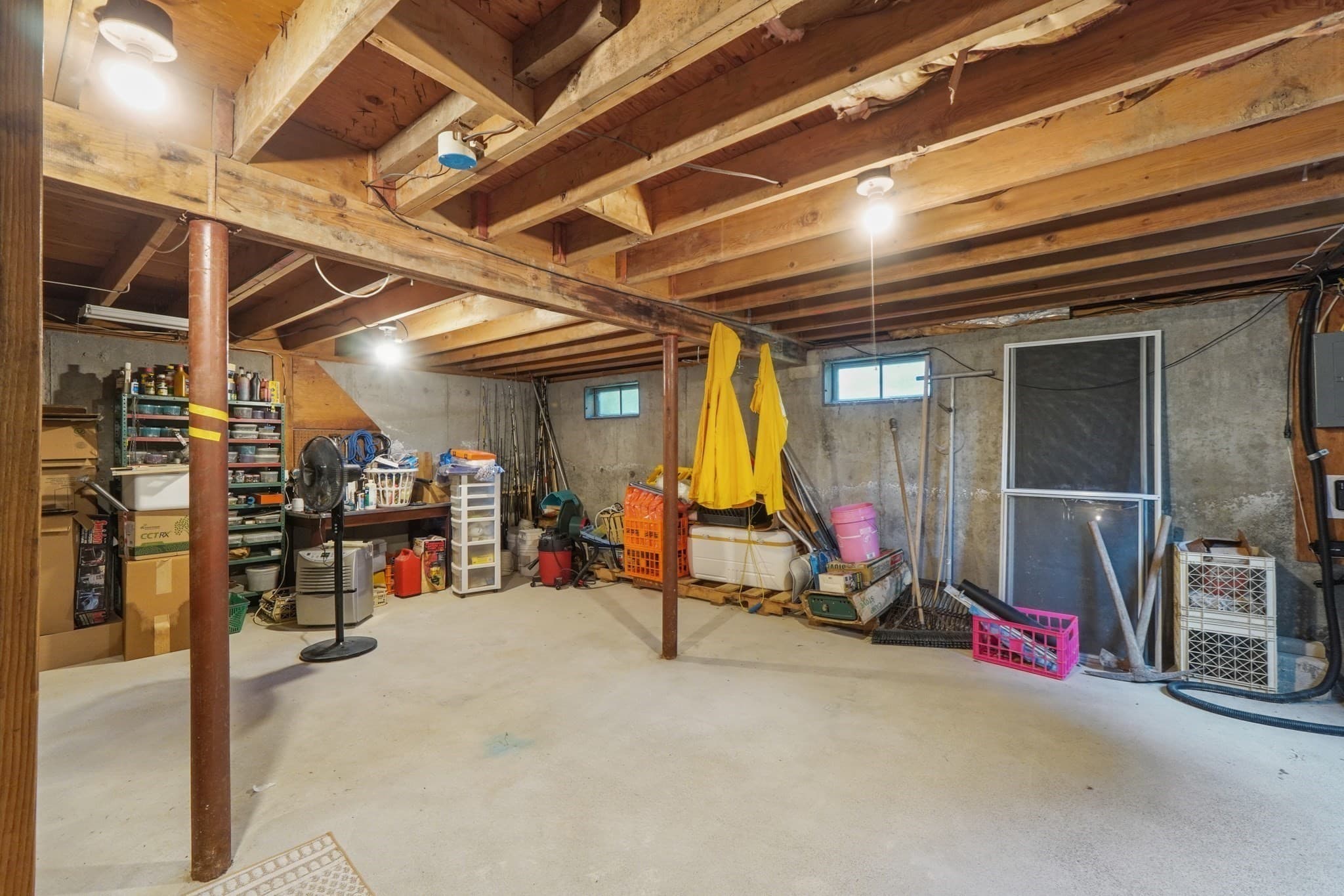 Single Family Residence at 4 Melbourne Dr, Narragansett RI 02882, Narragansett, photo 28 of 31