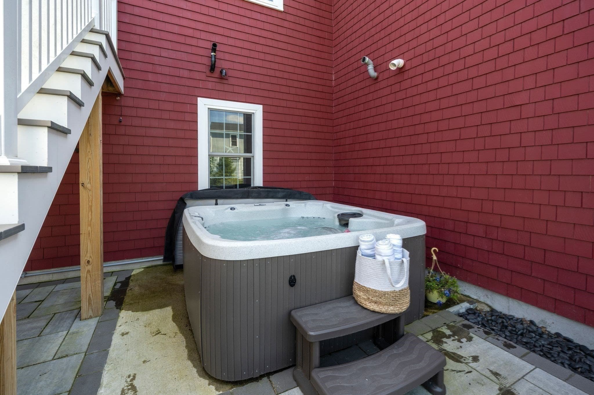 Single Family Residence at 7 Yellow Birch Dr, Plymouth MA 02360, photo 27 of 33