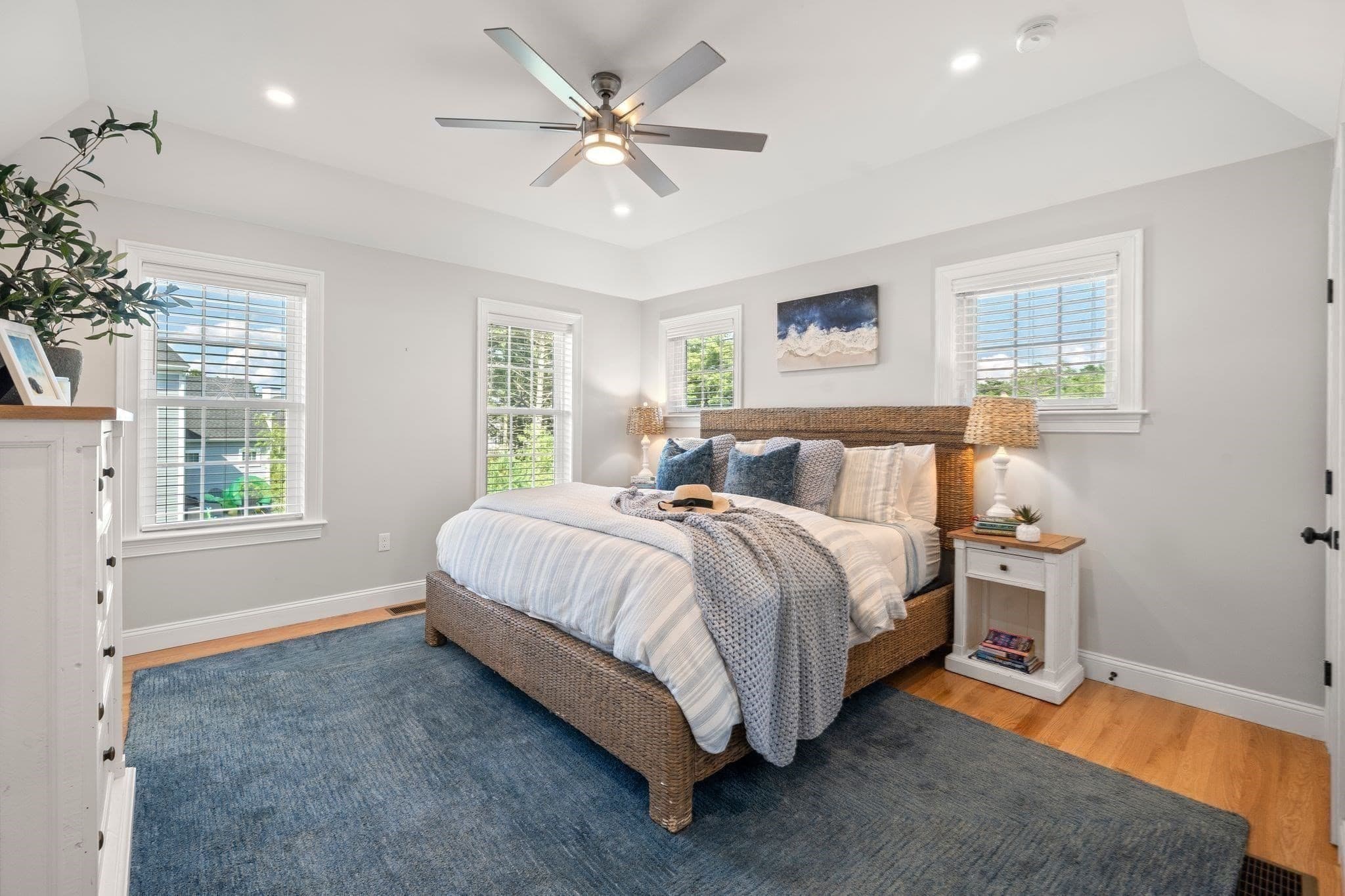 Single Family Residence at 7 Yellow Birch Dr, Plymouth MA 02360, photo 10 of 33