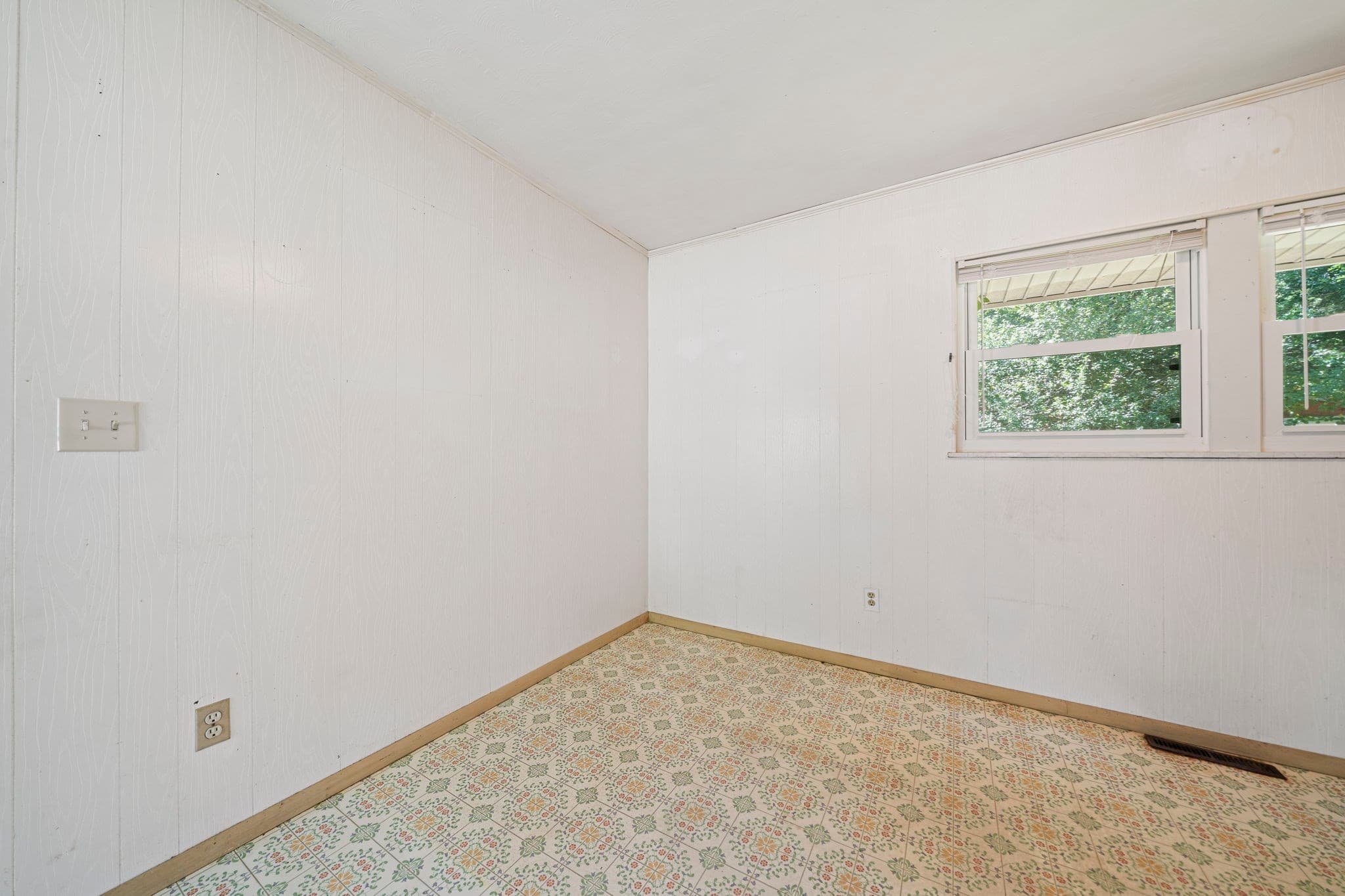 Single Family Residence at 69 Pilgrim Rd, Pembroke MA 02359, Pembroke, photo 9 of 21