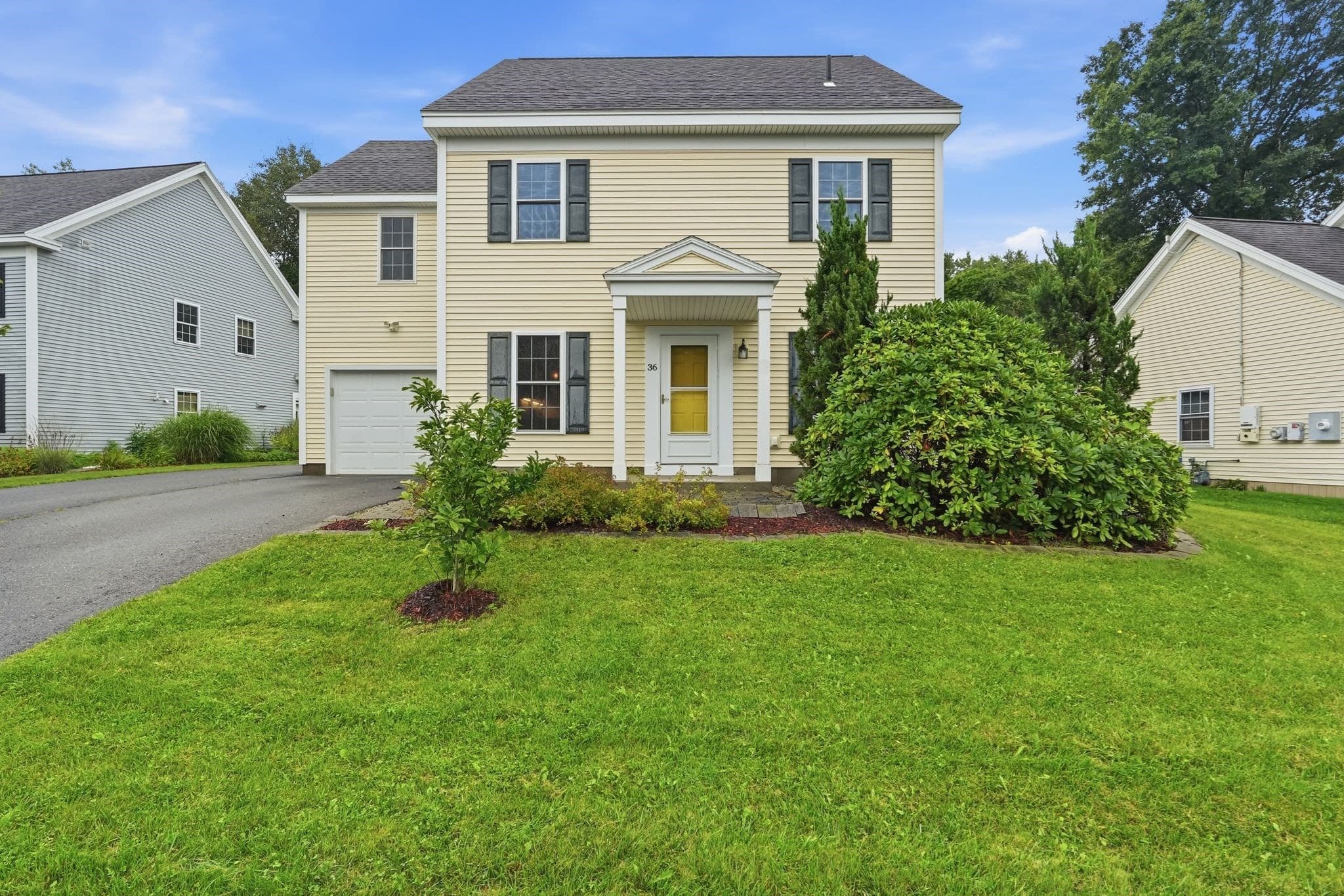 36 Treehouse Cir, Easthampton MA 01027
