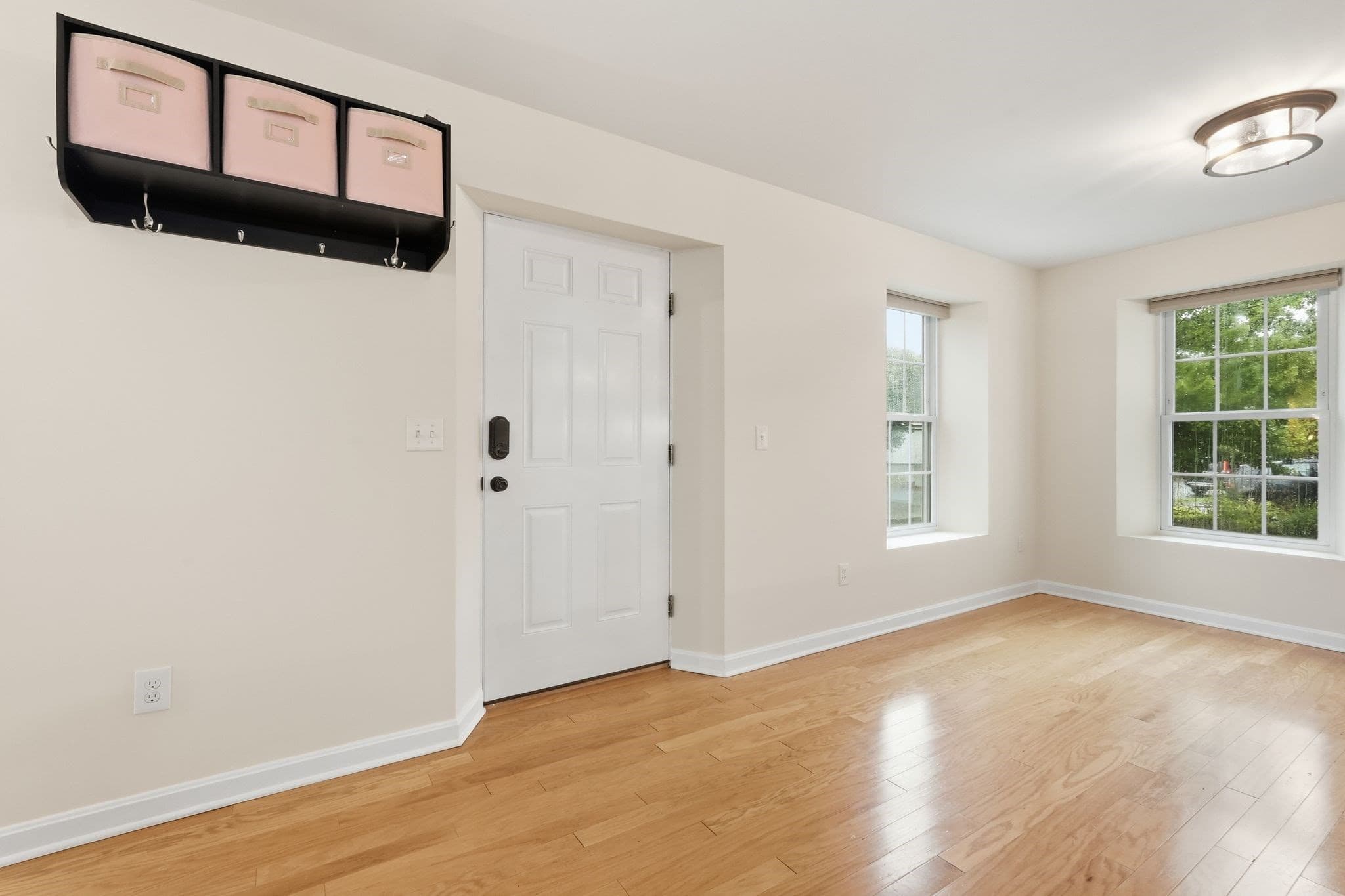 Single Family Residence at 36 Treehouse Cir, Easthampton MA 01027, Easthampton, photo 5 of 39