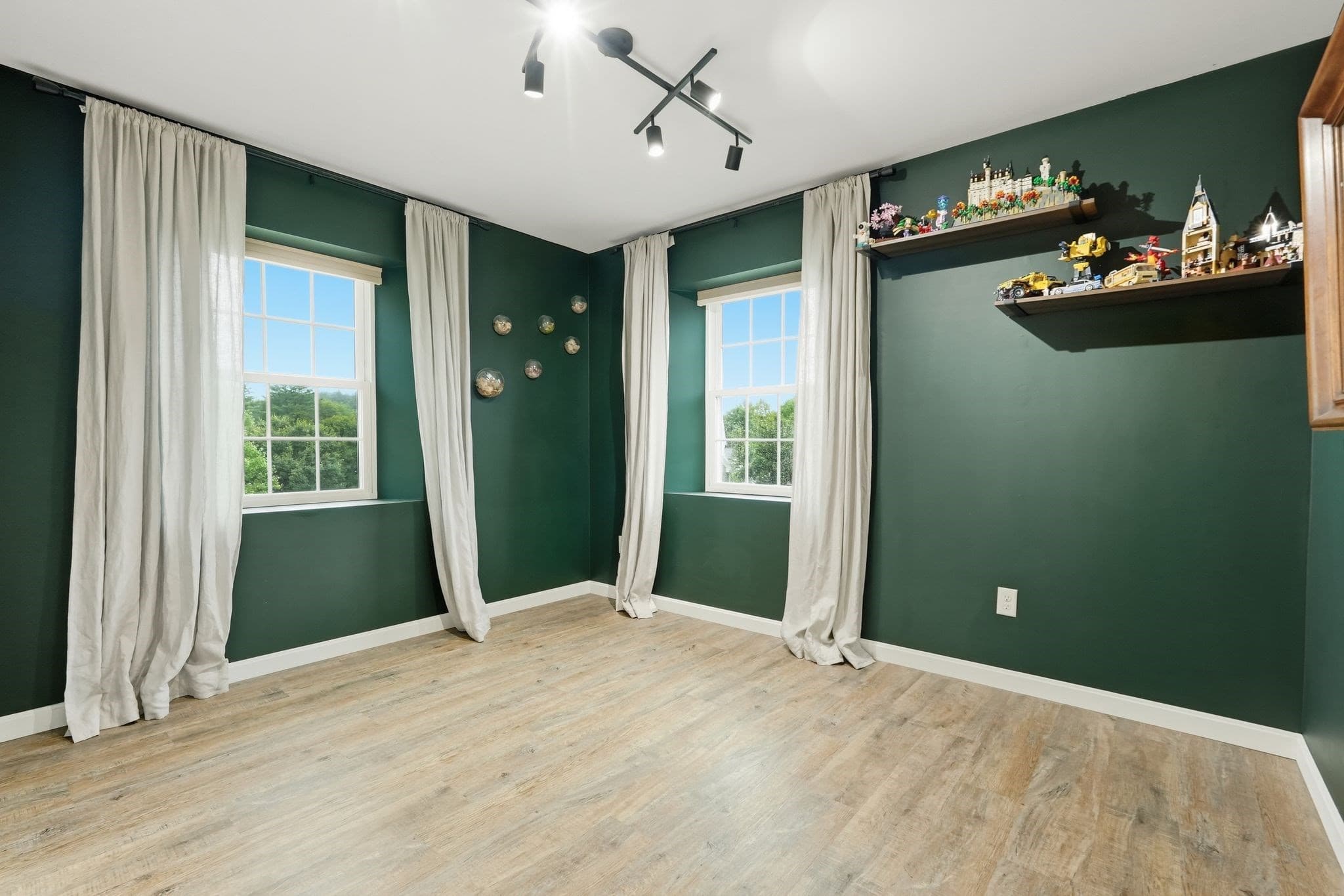 Single Family Residence at 36 Treehouse Cir, Easthampton MA 01027, Easthampton, photo 20 of 39