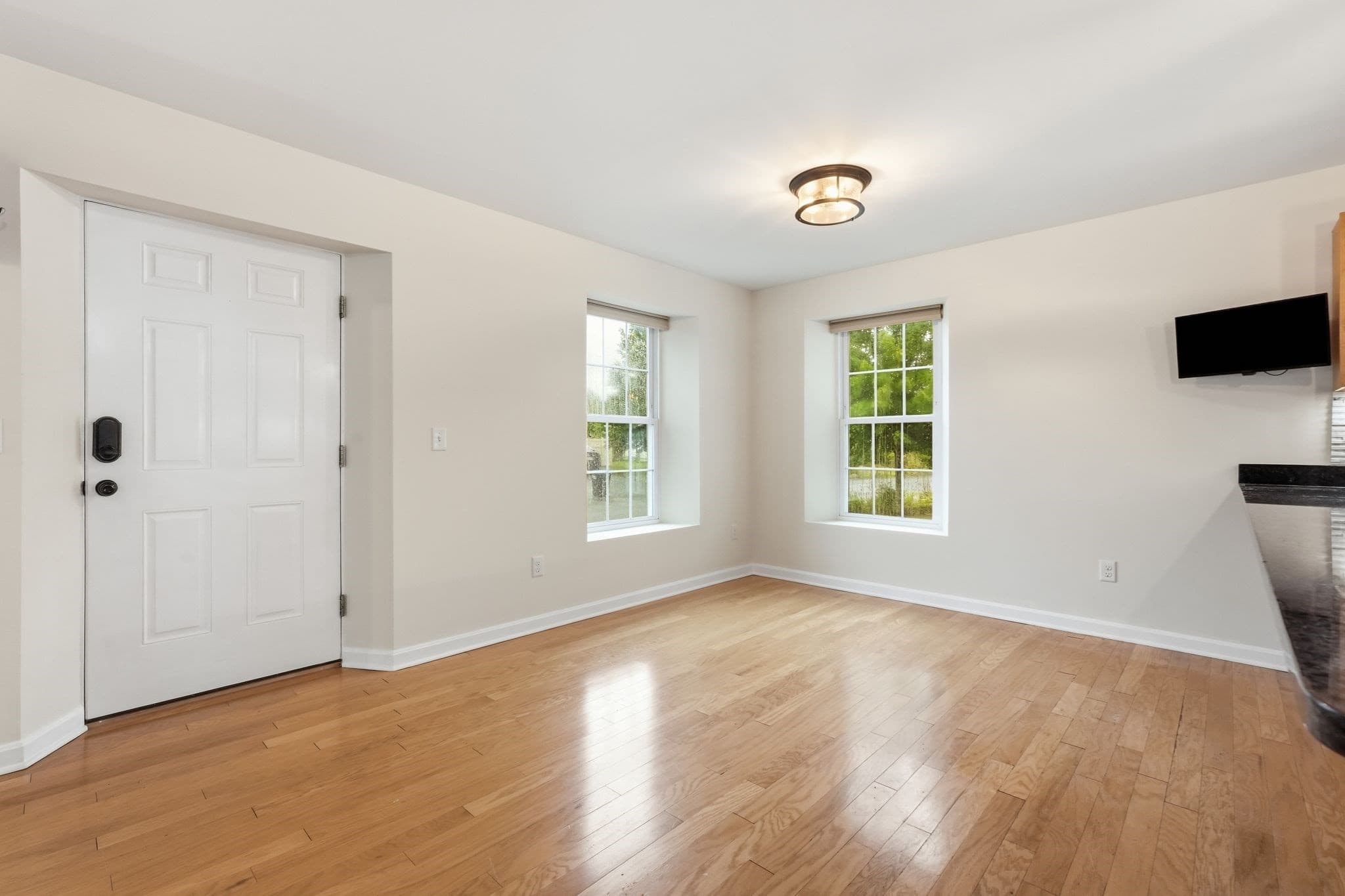 Single Family Residence at 36 Treehouse Cir, Easthampton MA 01027, Easthampton, photo 8 of 39