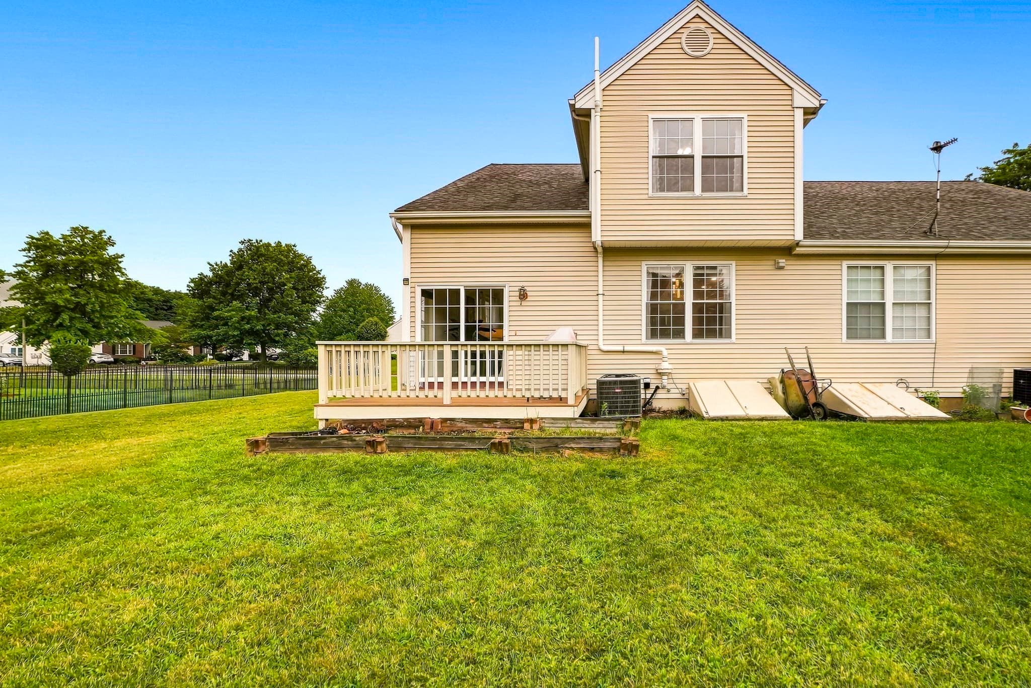 Condominium at 6 Tern Dr # 6, Shrewsbury MA 01545, photo 42 of 42