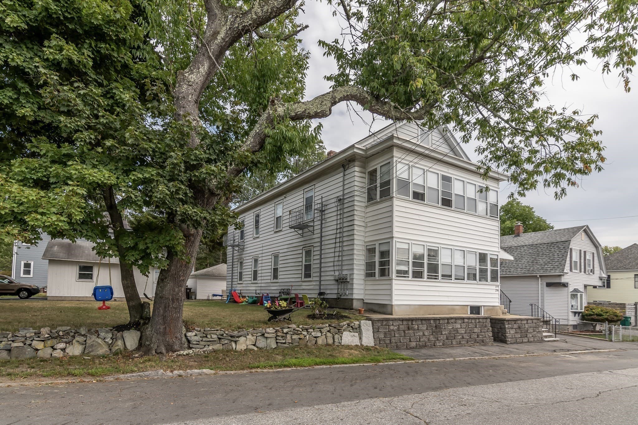 3 Family at 277 Cumberland Rd, Lowell MA 01850, Lowell, photo 2 of 41