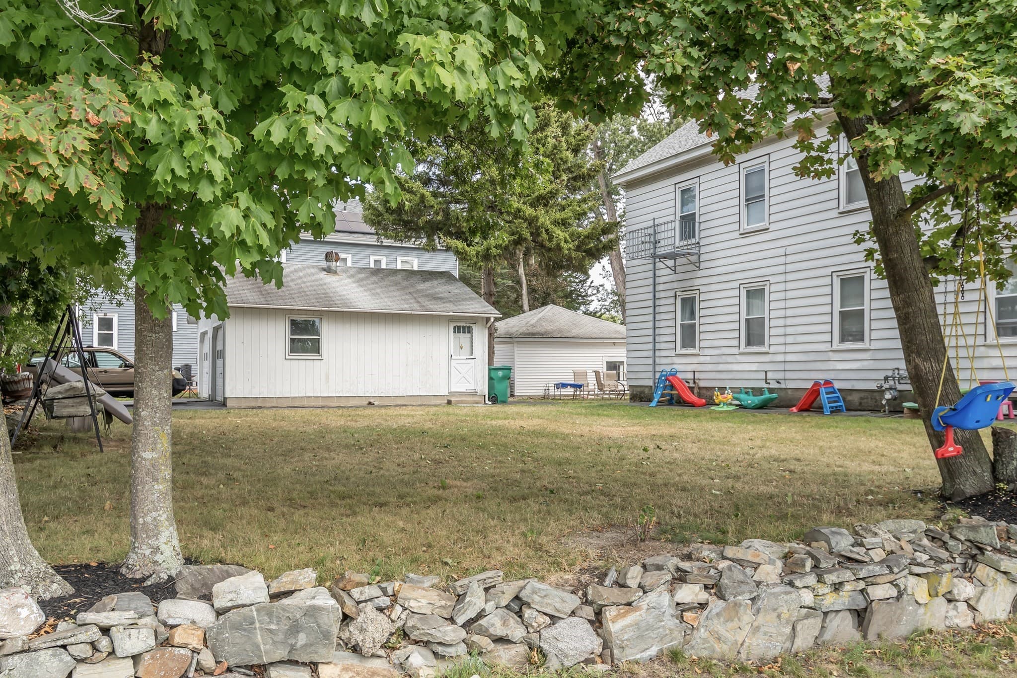 3 Family at 277 Cumberland Rd, Lowell MA 01850, Lowell, photo 5 of 41