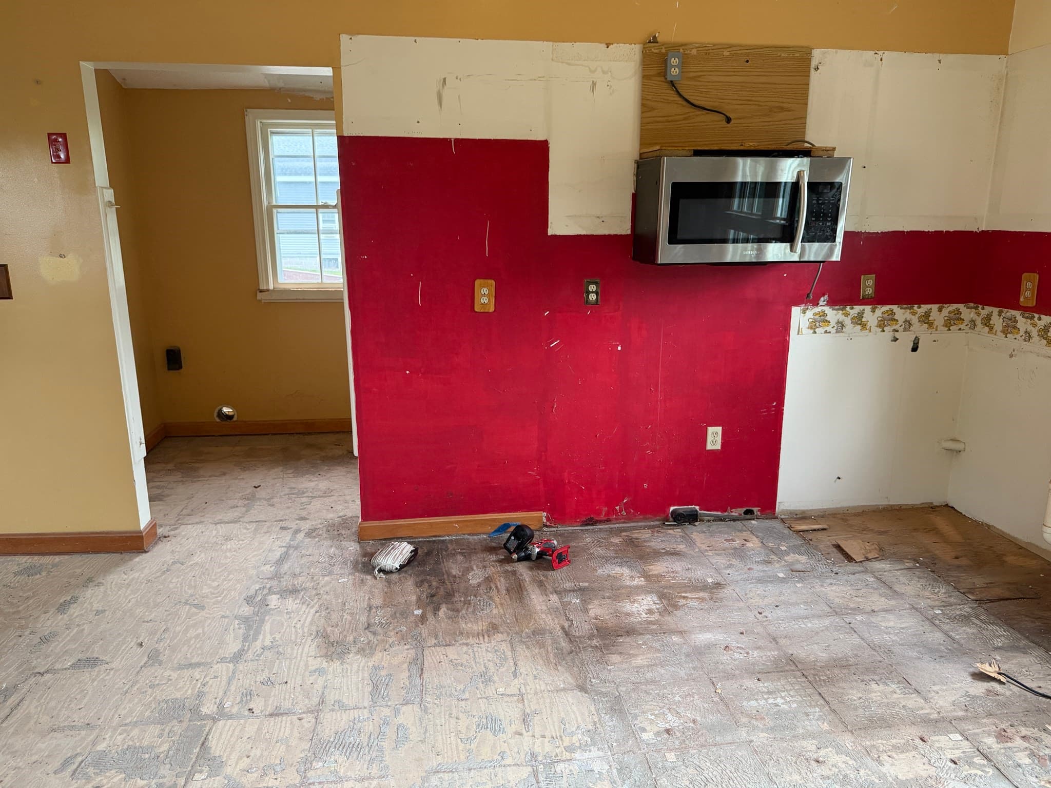 Single Family Residence at 239 Sandwich Rd, Wareham MA 02571, Wareham, photo 5 of 23