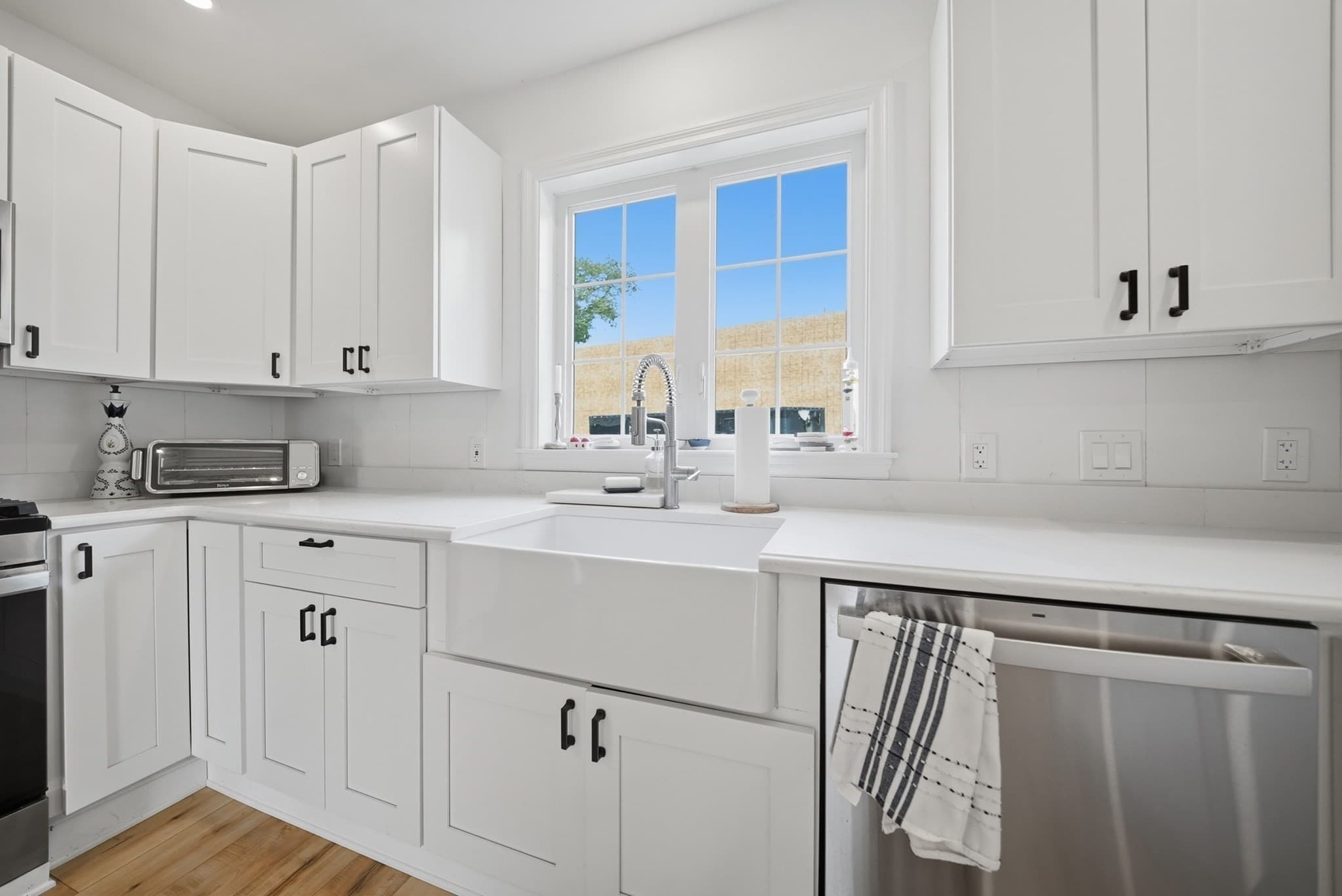 Multi Family at 216 Monument, Haverhill MA 01832, Haverhill, photo 6 of 41