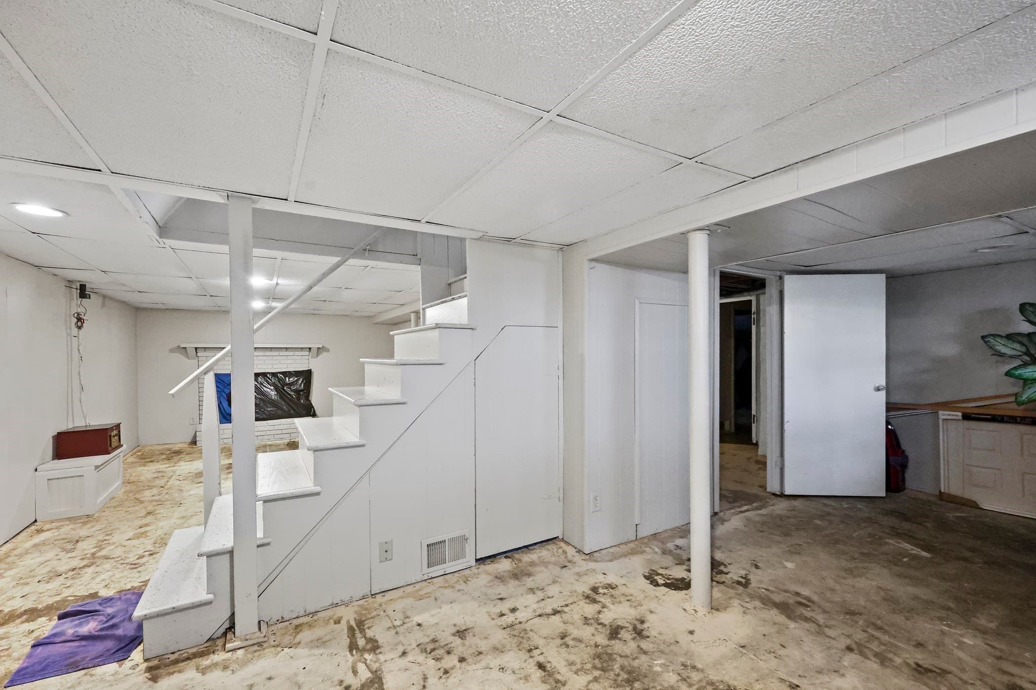 Single Family Residence at 83 Oklahoma St, Springfield MA 01104, Springfield, photo 24 of 32