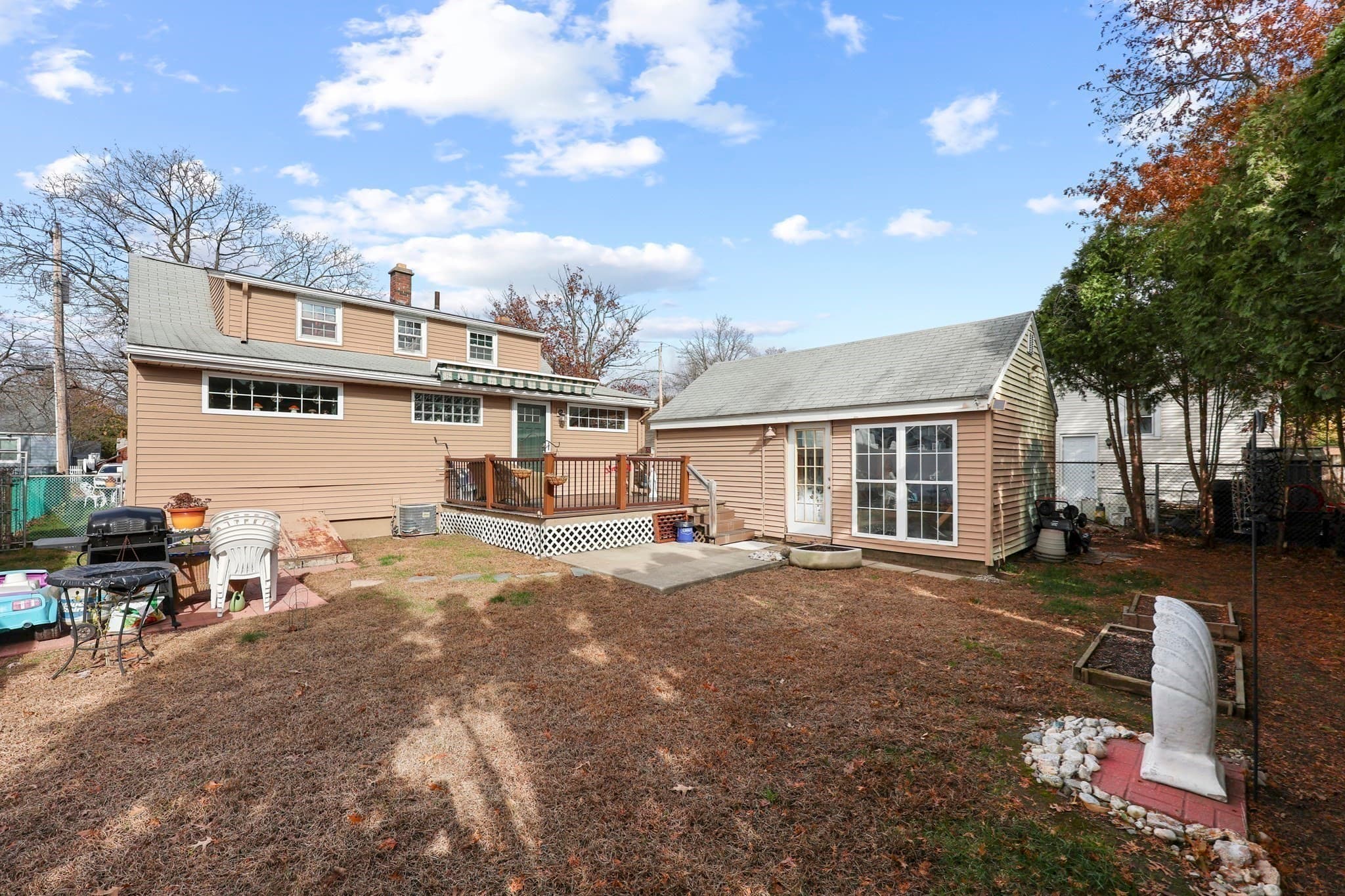 Single Family Residence at 83 Oklahoma St, Springfield MA 01104, Springfield, photo 29 of 32