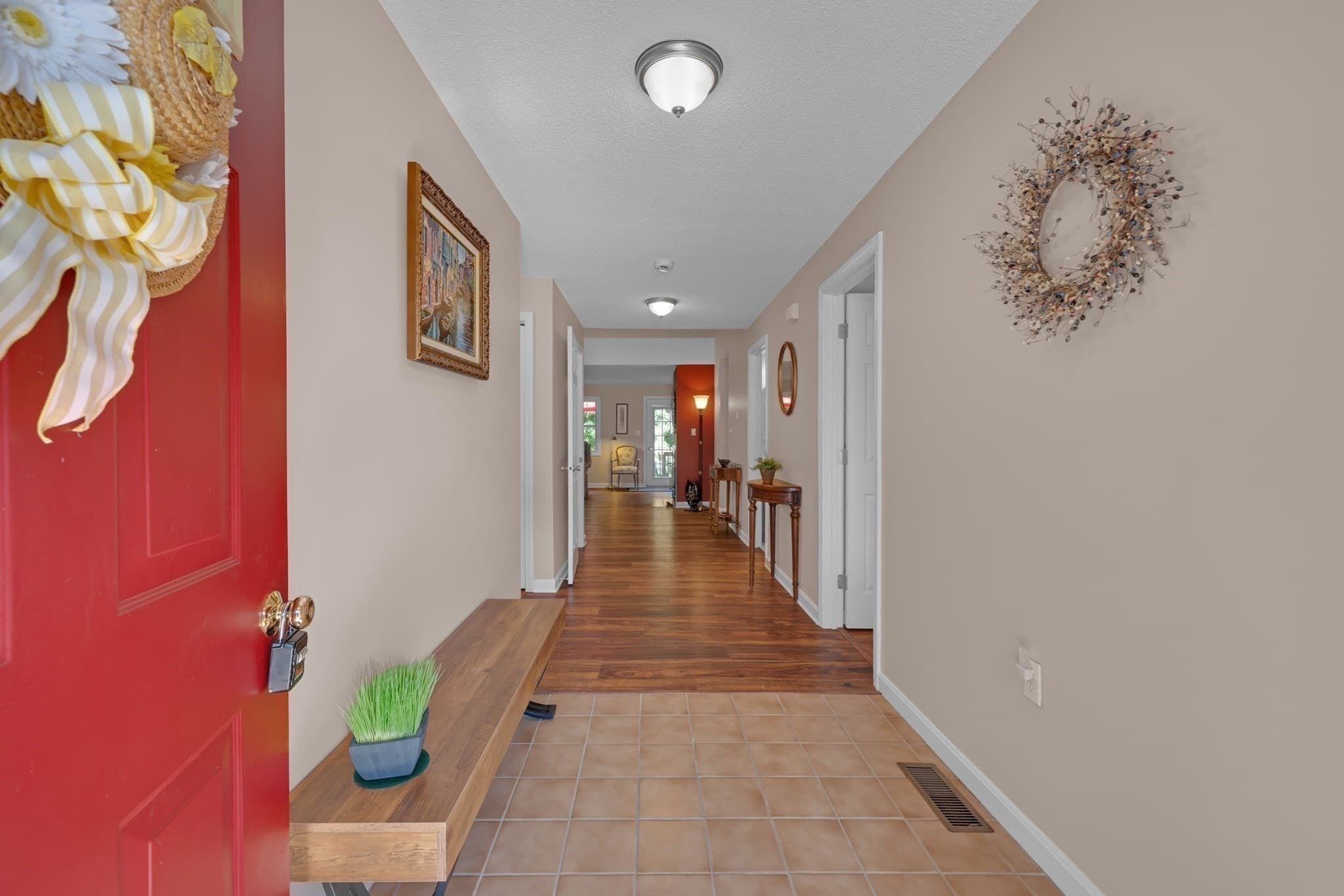 Condominium at 36 Betsy Ross Cir # 36, Sturbridge MA 01566, Sturbridge, photo 2 of 38