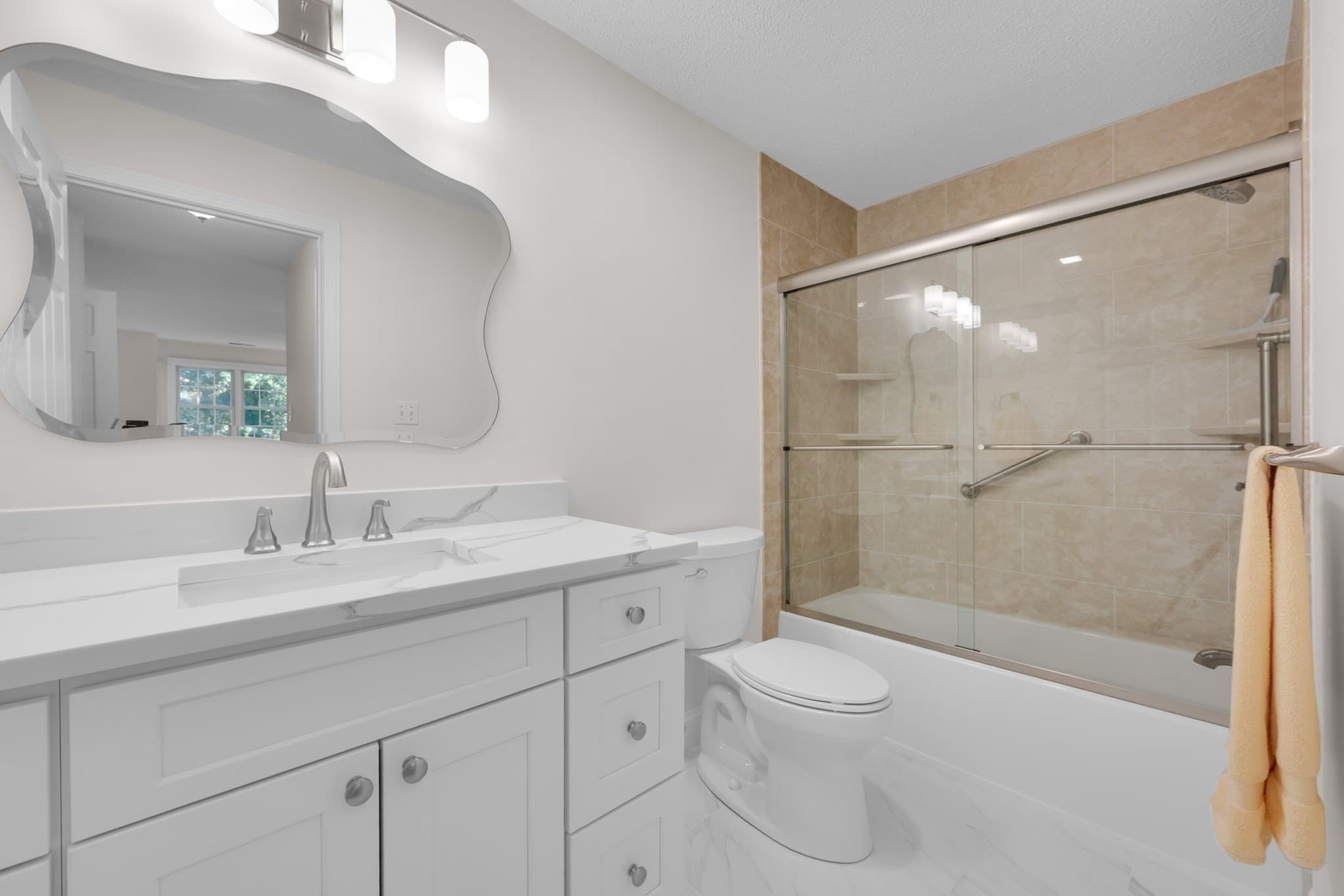 Condominium at 36 Betsy Ross Cir # 36, Sturbridge MA 01566, Sturbridge, photo 21 of 38