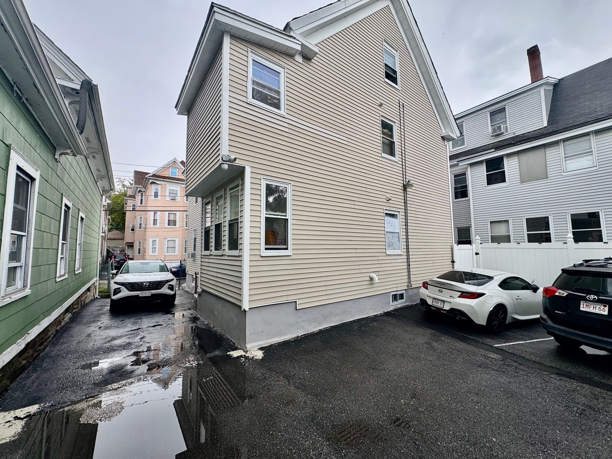 Multi Family at 57-59 Bennington St, Lawrence MA 01841, Lawrence, photo 14 of 15