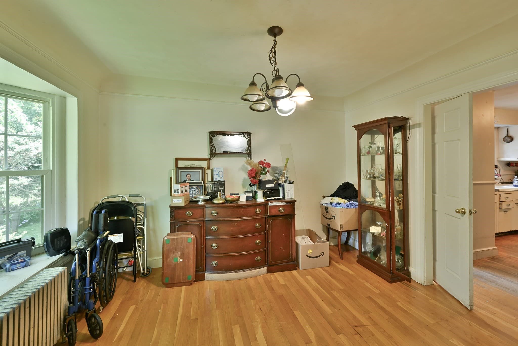 Single Family Residence at 1278 Pleasant St, Worcester MA 01602, Worcester, photo 12 of 27