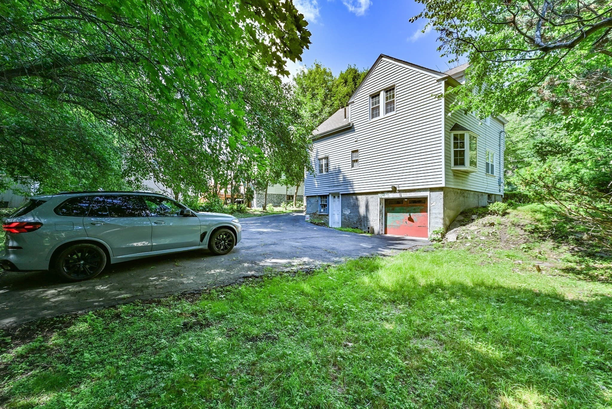 Single Family Residence at 1278 Pleasant St, Worcester MA 01602, Worcester, photo 5 of 27
