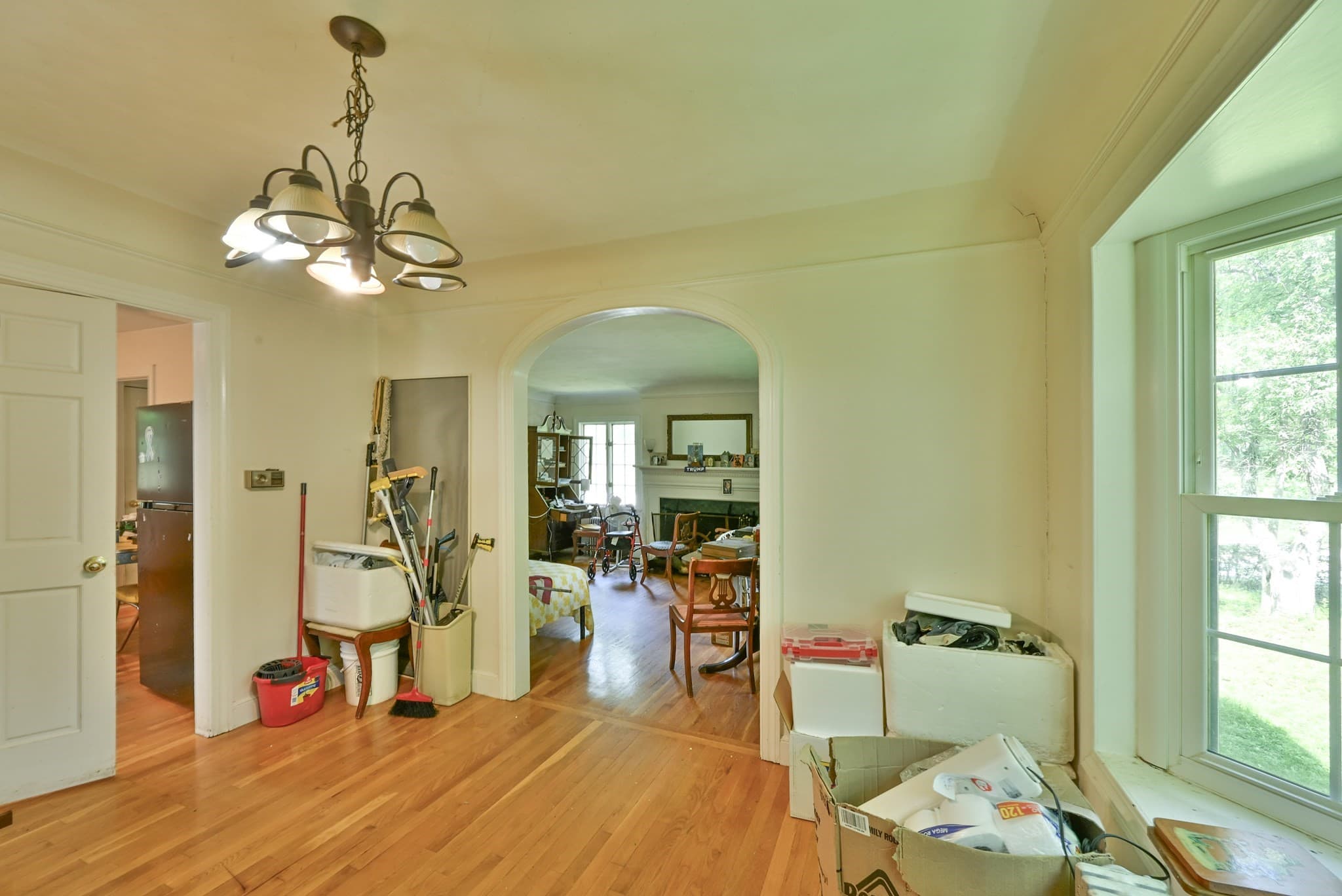 Single Family Residence at 1278 Pleasant St, Worcester MA 01602, Worcester, photo 14 of 27