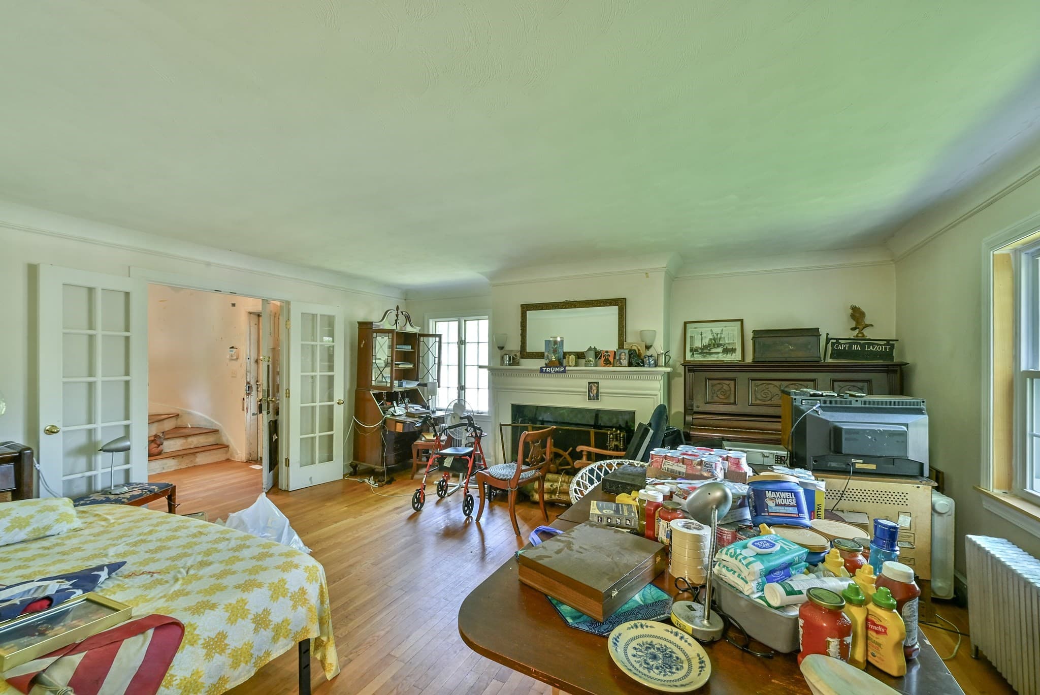 Single Family Residence at 1278 Pleasant St, Worcester MA 01602, Worcester, photo 11 of 27