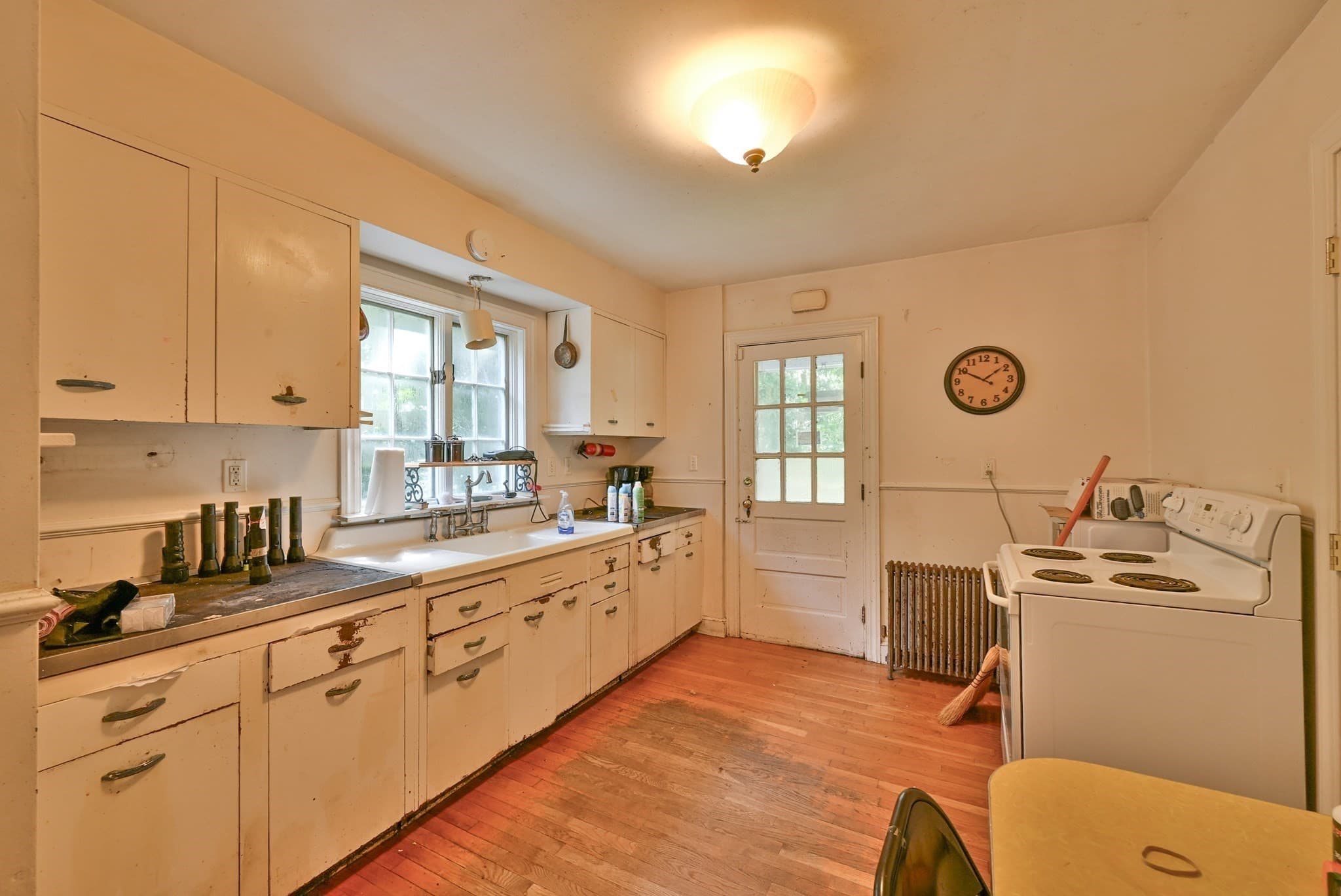 Single Family Residence at 1278 Pleasant St, Worcester MA 01602, Worcester, photo 19 of 27