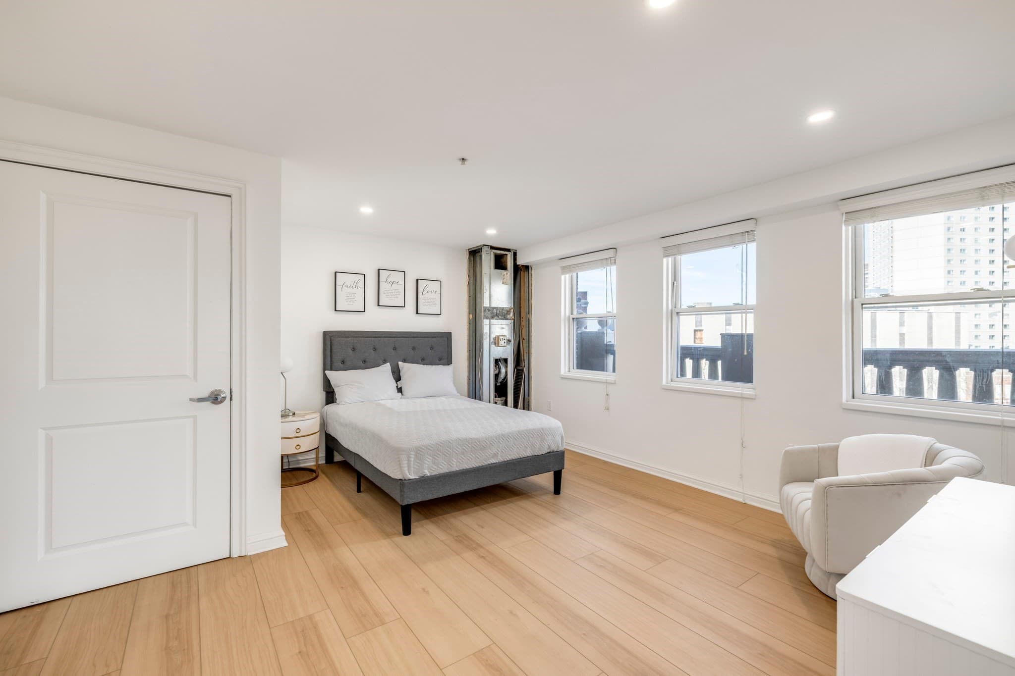 Condominium at 183-185A Massachusetts Ave # 803, Boston MA 02115, photo 13 of 28