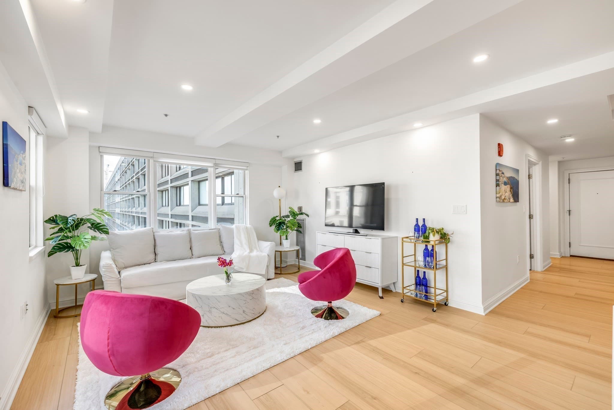 Condominium at 183-185A Massachusetts Ave # 803, Boston MA 02115, photo 3 of 28