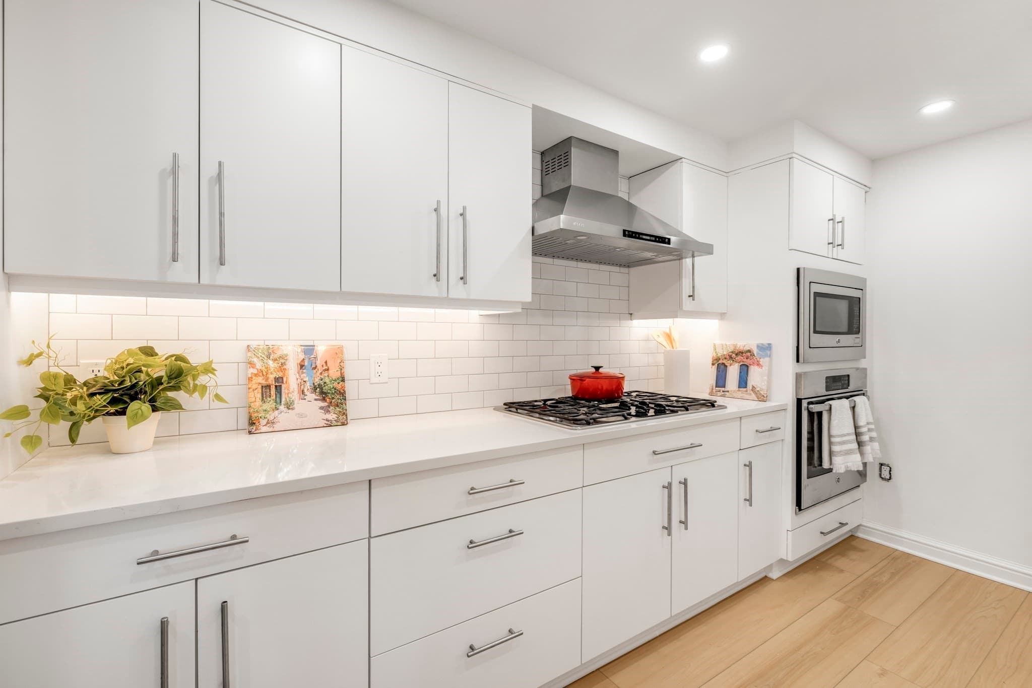 Condominium at 183-185A Massachusetts Ave # 803, Boston MA 02115, photo 8 of 28