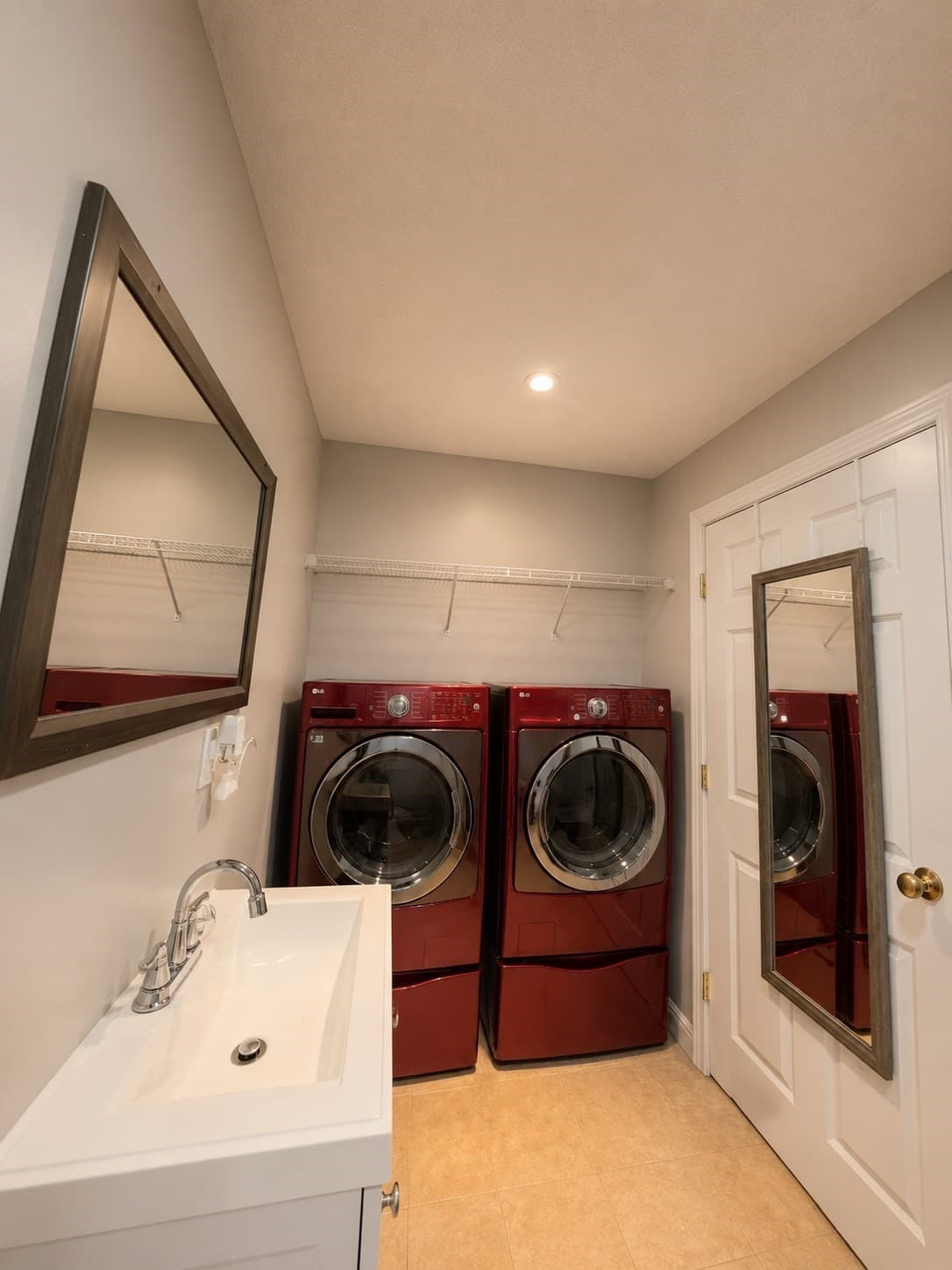 Single Family Residence at 61 Austin St, Chicopee MA 01013, photo 4 of 22
