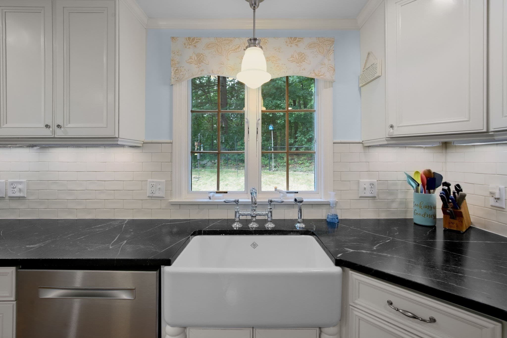Single Family Residence at 29 Townline Rd, Franklin MA 02038, Franklin, photo 12 of 42