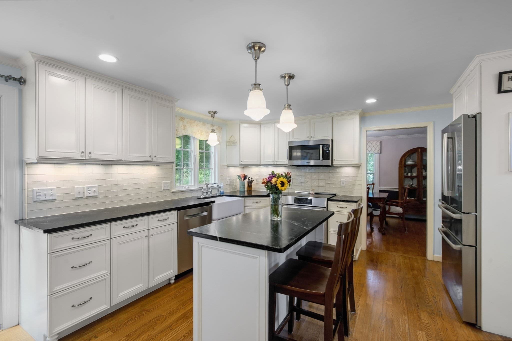 Single Family Residence at 29 Townline Rd, Franklin MA 02038, Franklin, photo 7 of 42