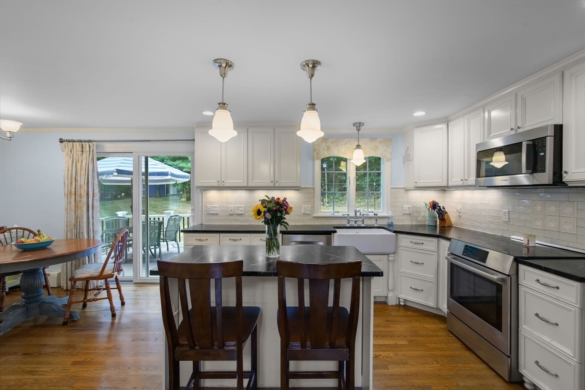 Single Family Residence at 29 Townline Rd, Franklin MA 02038, Franklin, photo 10 of 42